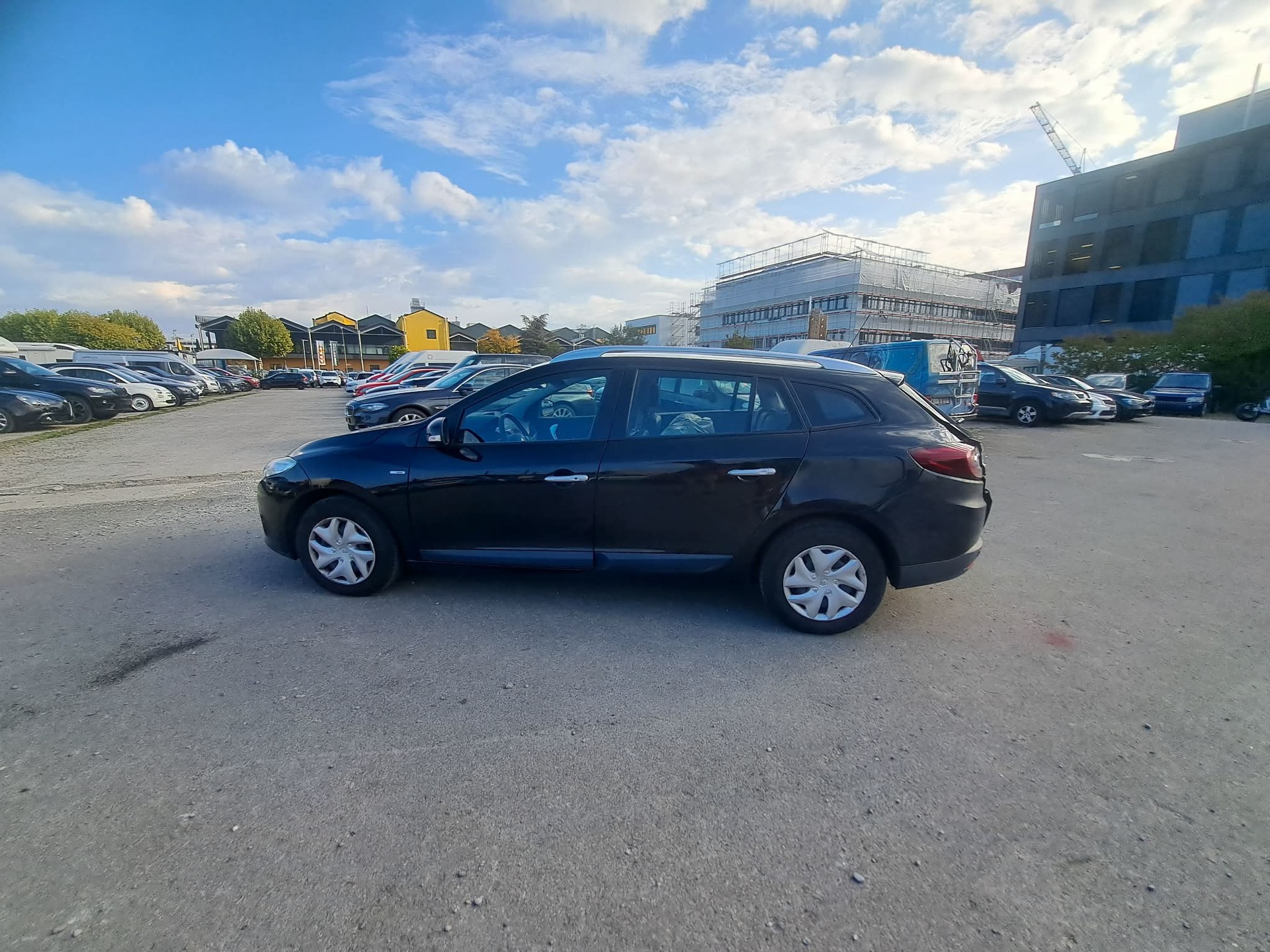 RENAULT Mégane Grandtour 1.4 16V Turbo Expression-image-2