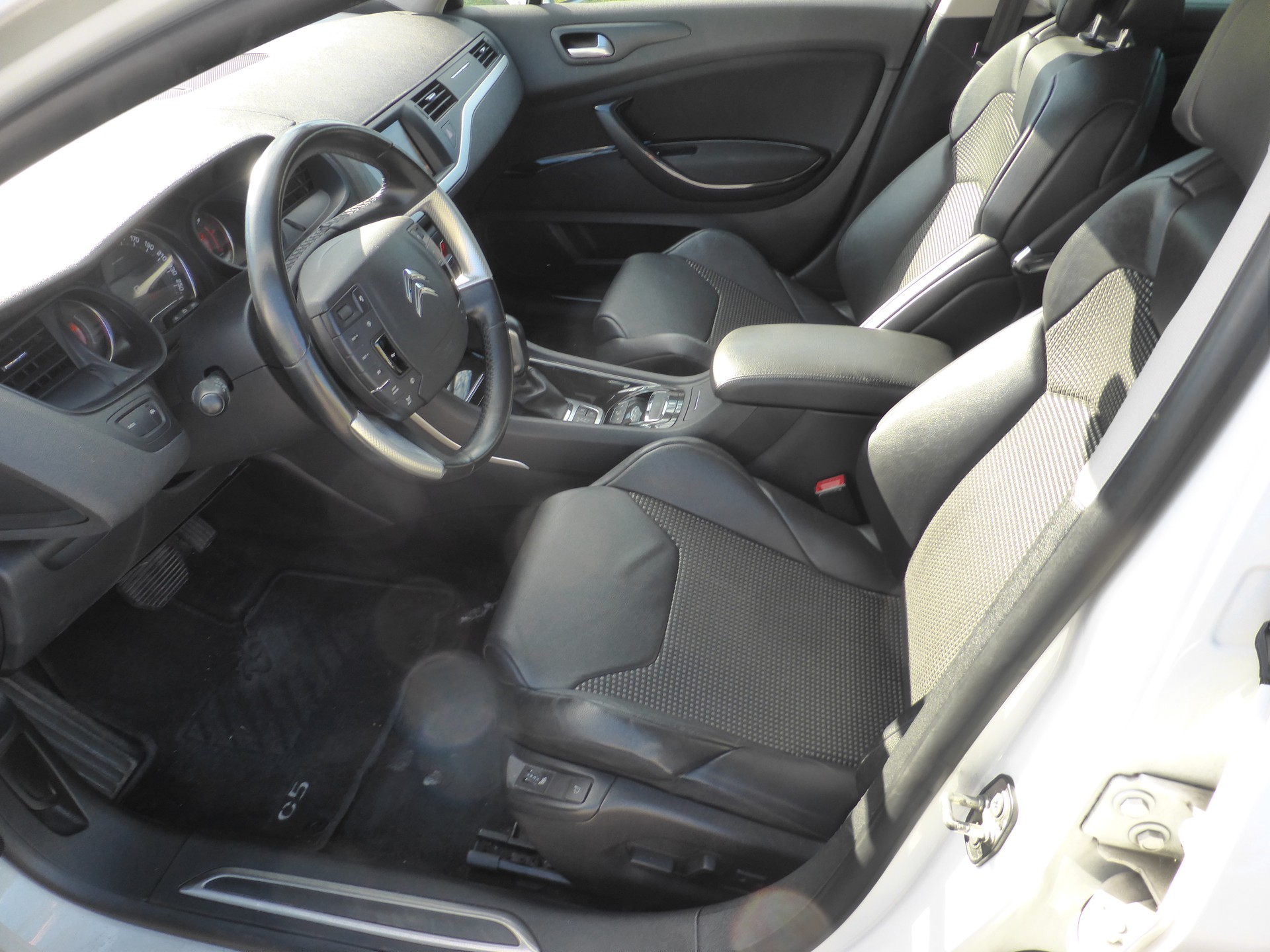 CITROEN C5 Berline 2.0 BlueHDi Exclusive EAT6-image-8