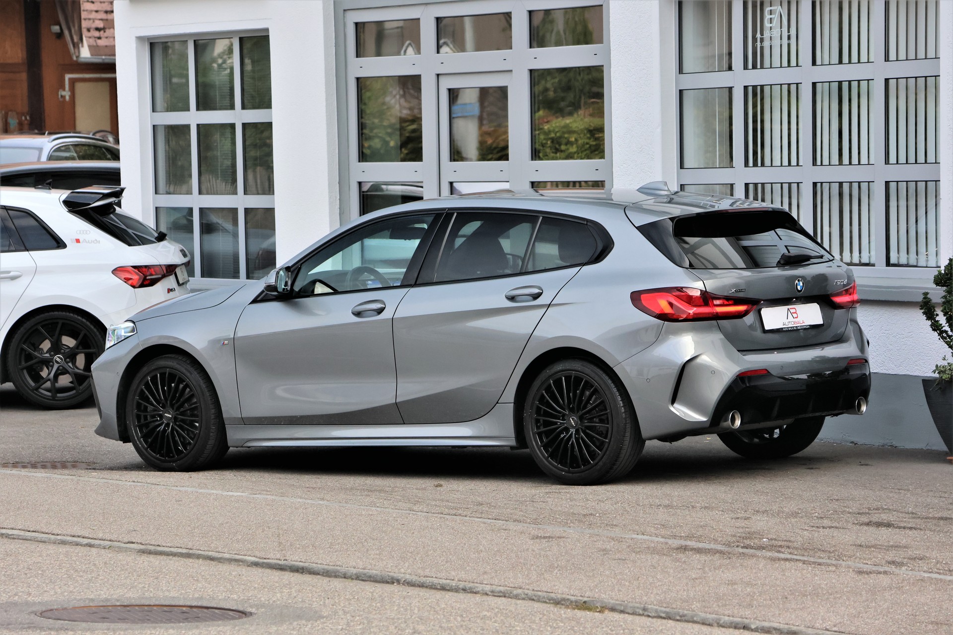 BMW 120d xDrive Steptronic M Sport-image-4