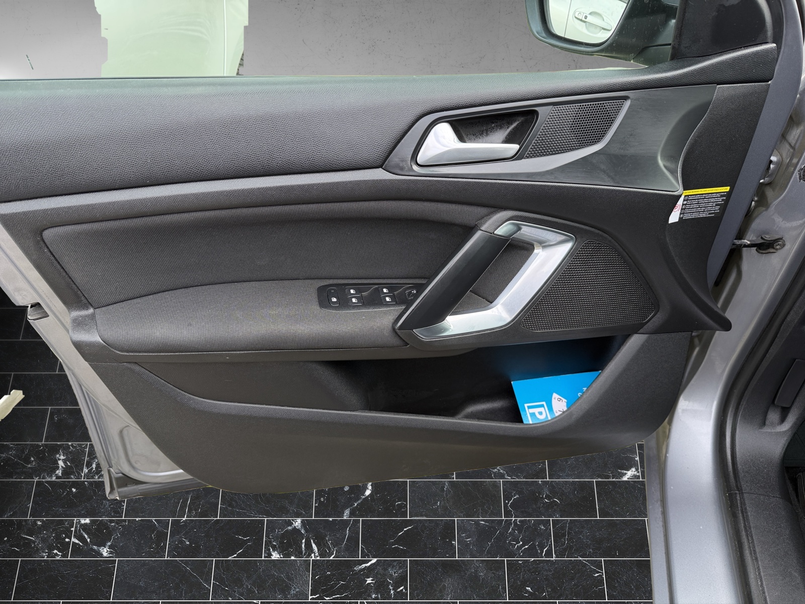 PEUGEOT 308 SW 1.2 Pure Tech Allure EAT8-image-12