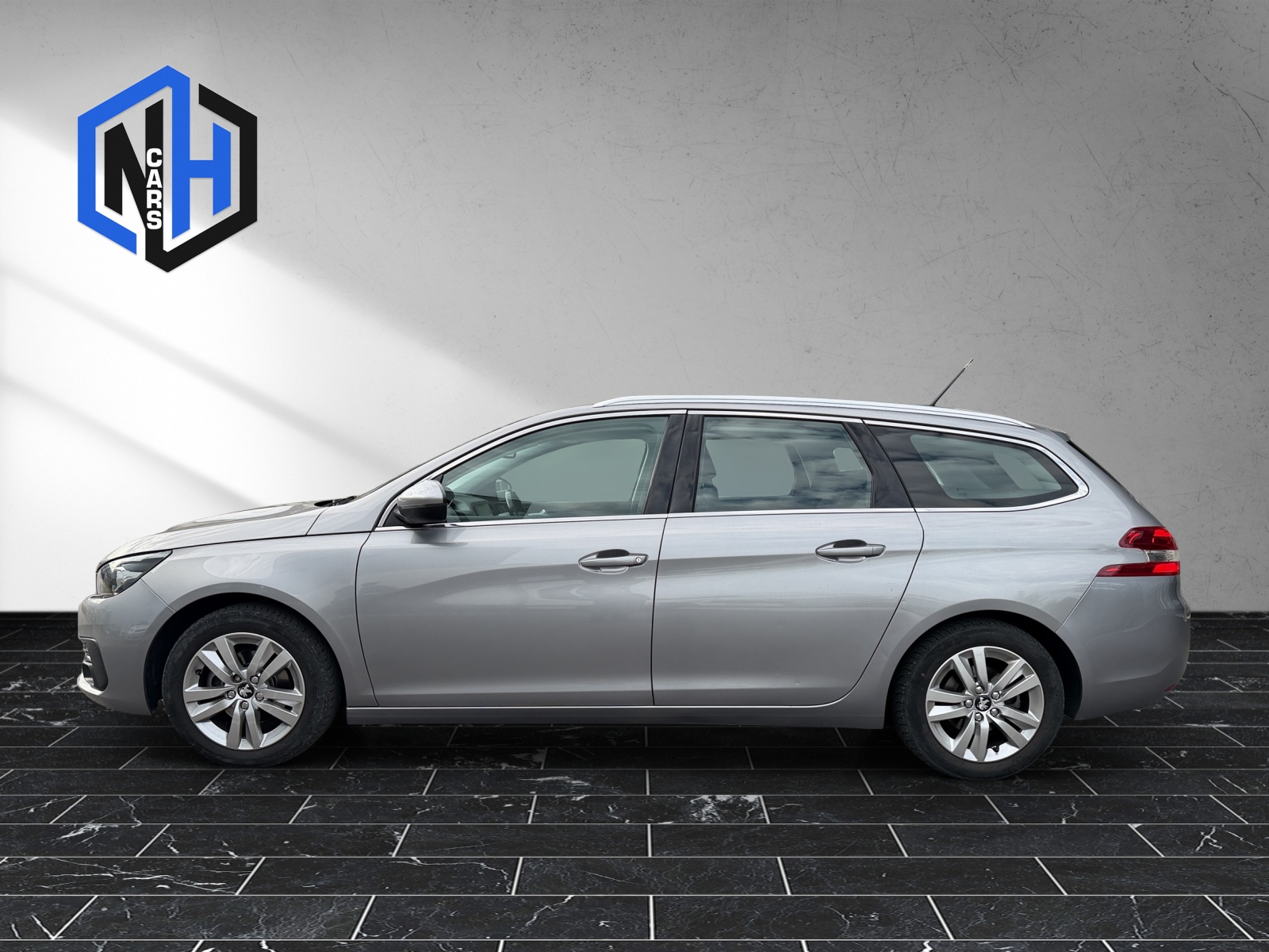 PEUGEOT 308 SW 1.2 Pure Tech Allure EAT8-image-4