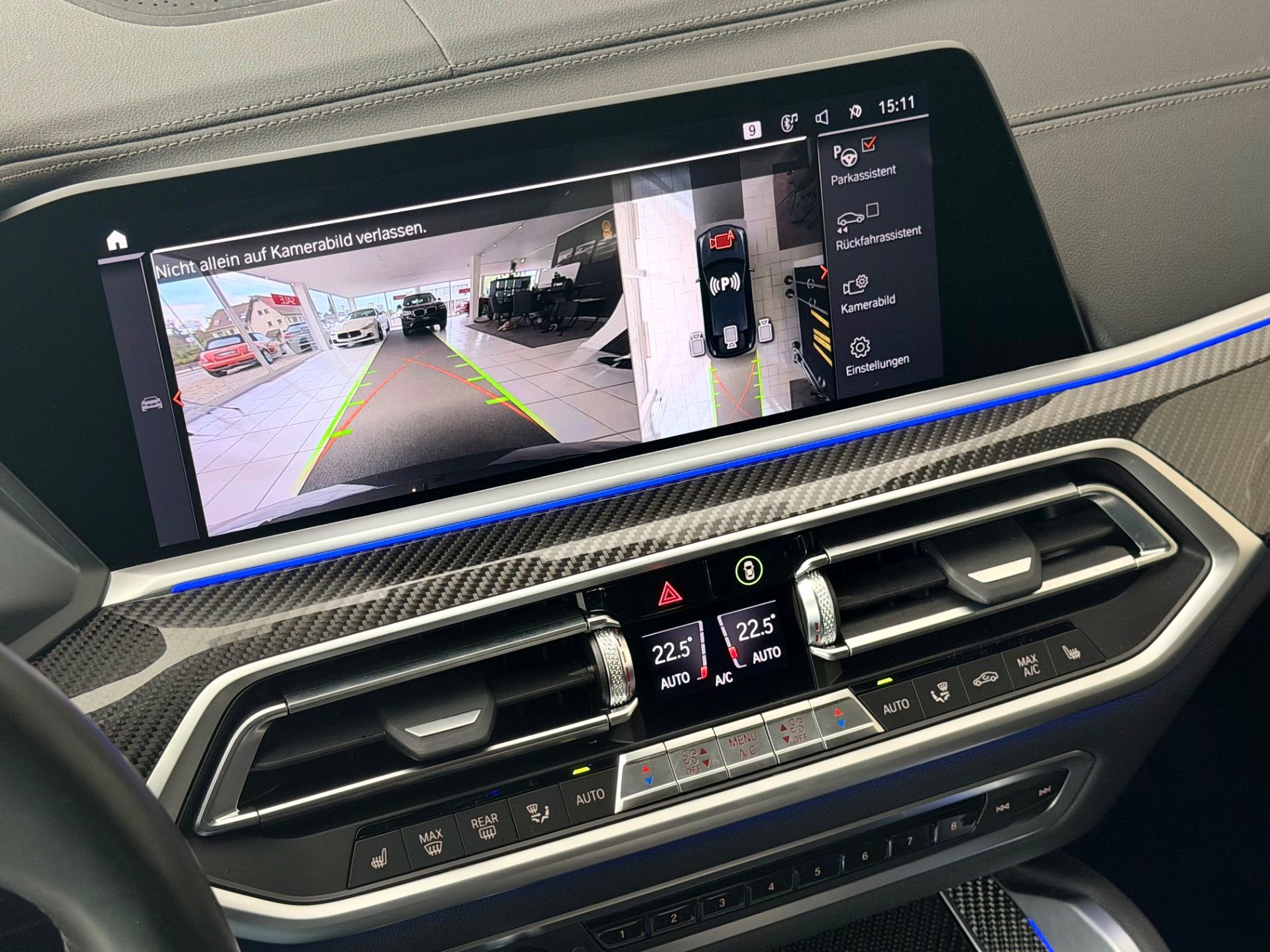 BMW X6 M50i Steptronic **TOP Zustand**-image-26