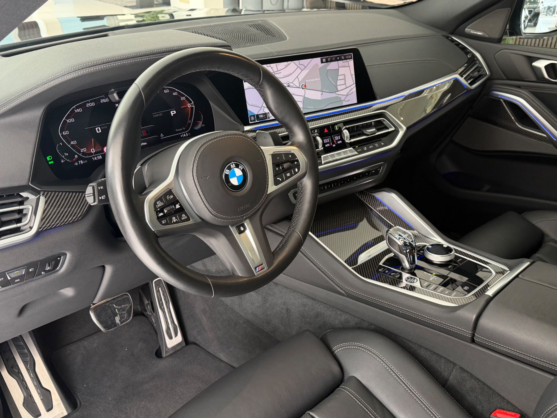 BMW X6 M50i Steptronic **TOP Zustand**-image-12