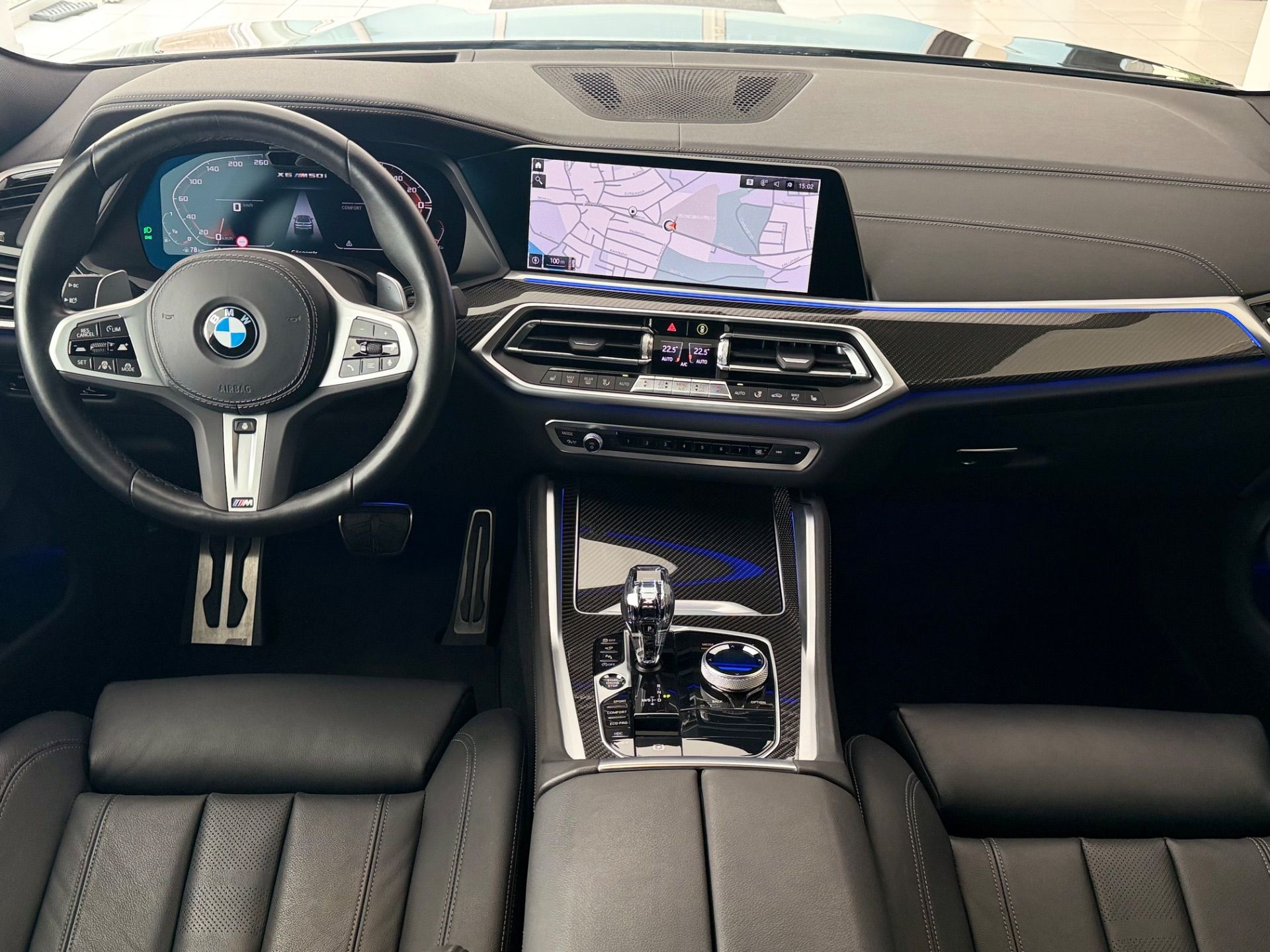 BMW X6 M50i Steptronic **TOP Zustand**-image-14