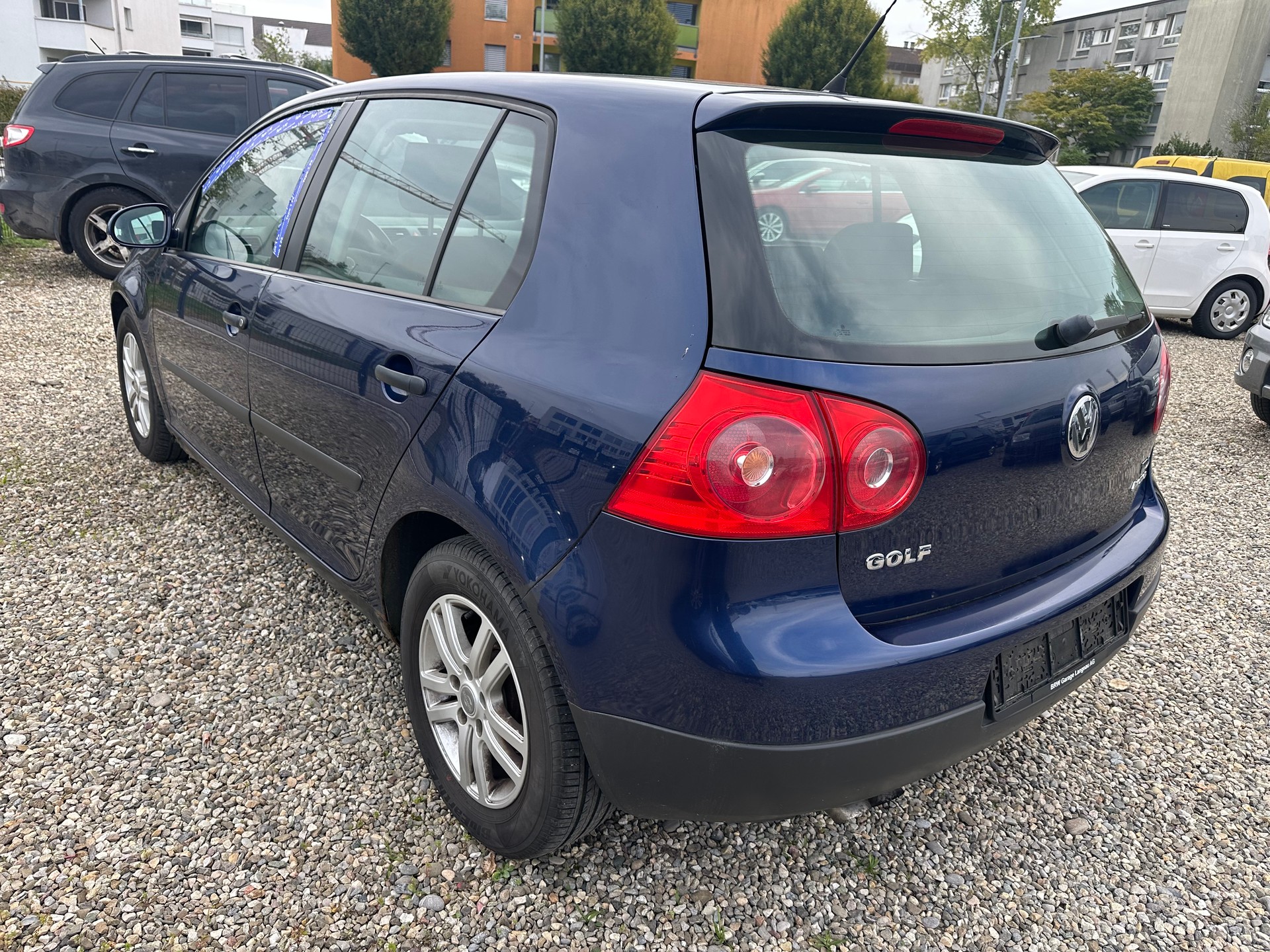VW Golf 1.9 TDI Trend Edition 4Motion-image-2