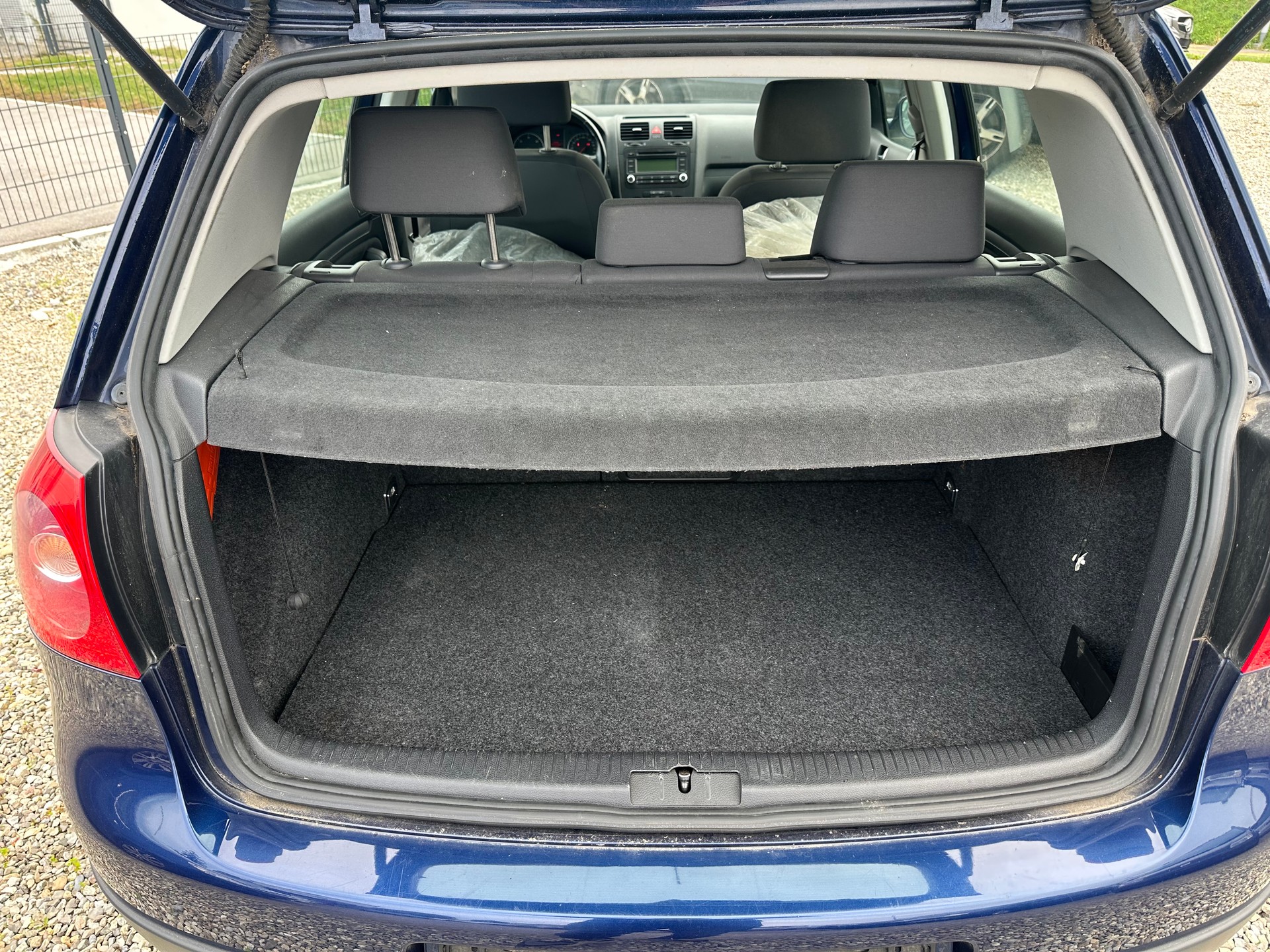 VW Golf 1.9 TDI Trend Edition 4Motion-image-7