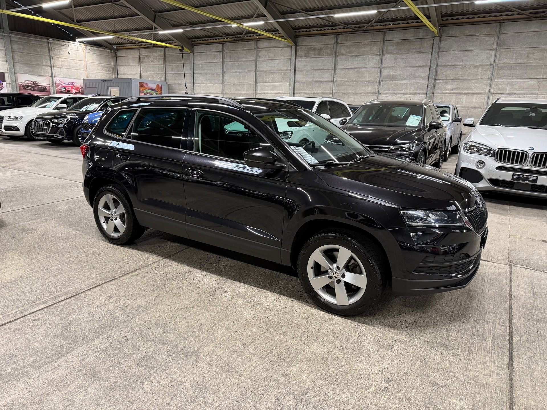 SKODA Karoq 2.0 TDI CR Ambition 4x4 DSG-image-2