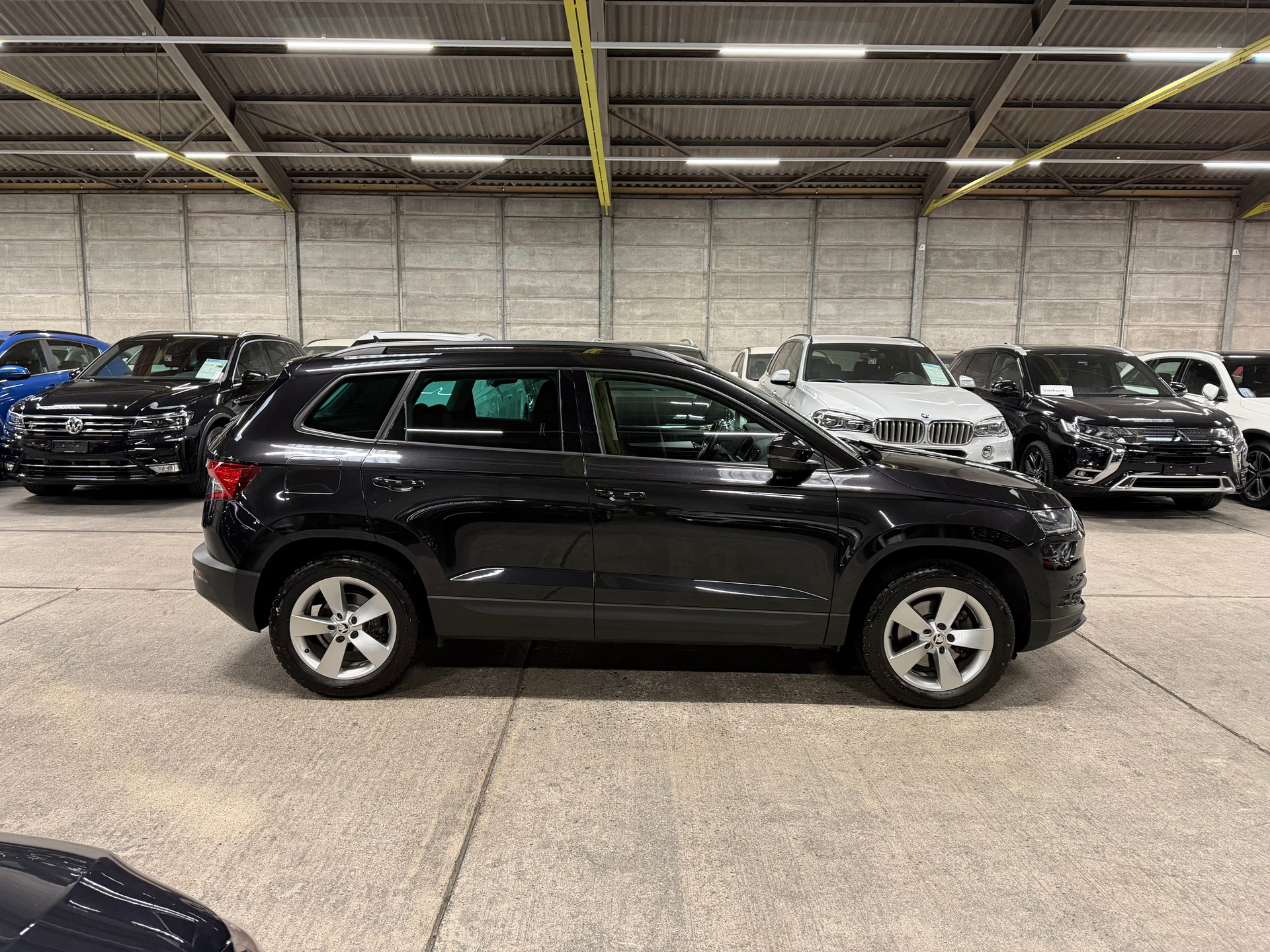 SKODA Karoq 2.0 TDI CR Ambition 4x4 DSG-image-3