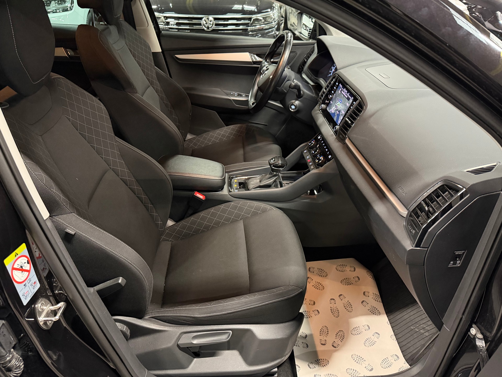 SKODA Karoq 2.0 TDI CR Ambition 4x4 DSG-image-17