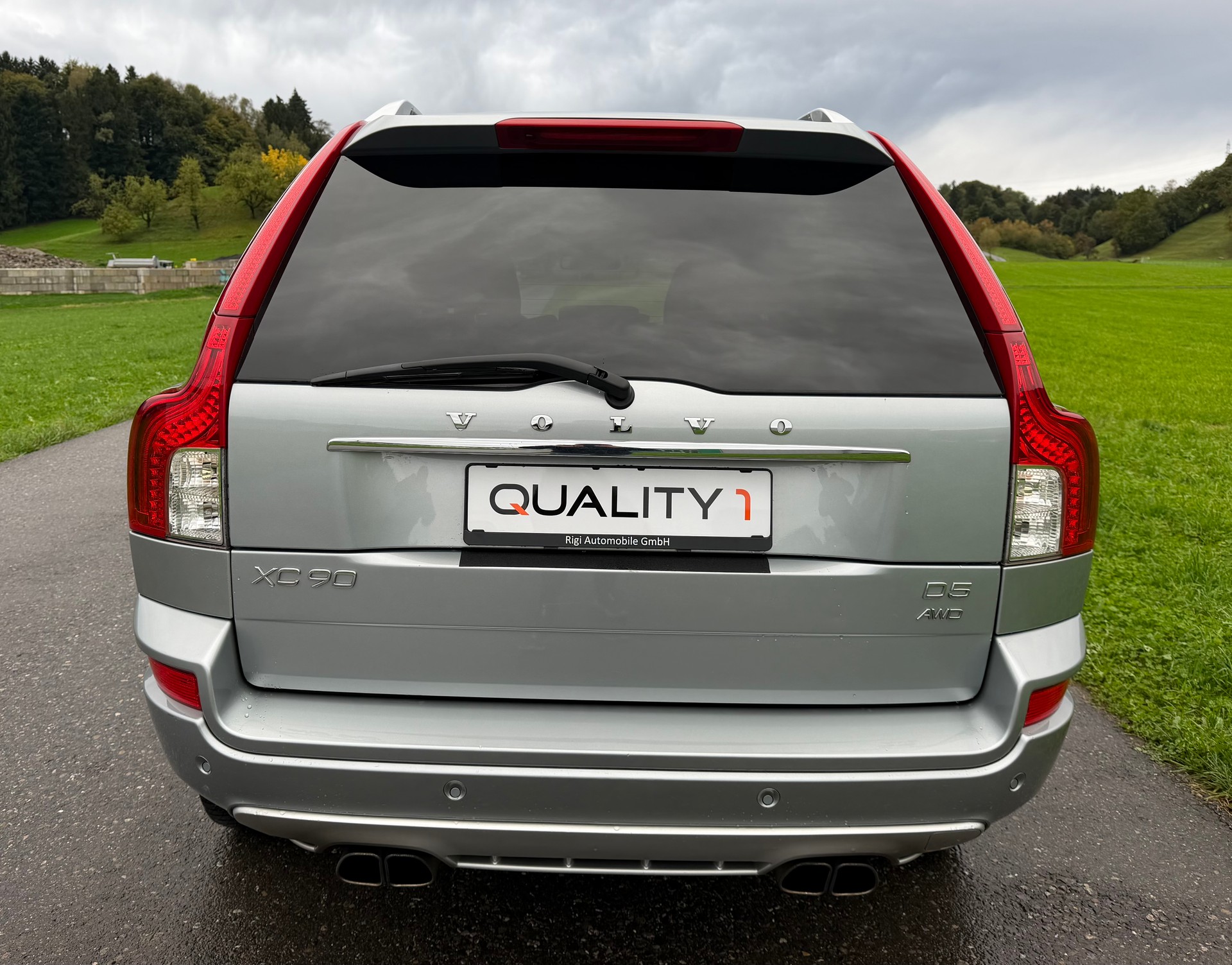 VOLVO XC90 D5 AWD R-Design Geartronic-image-5