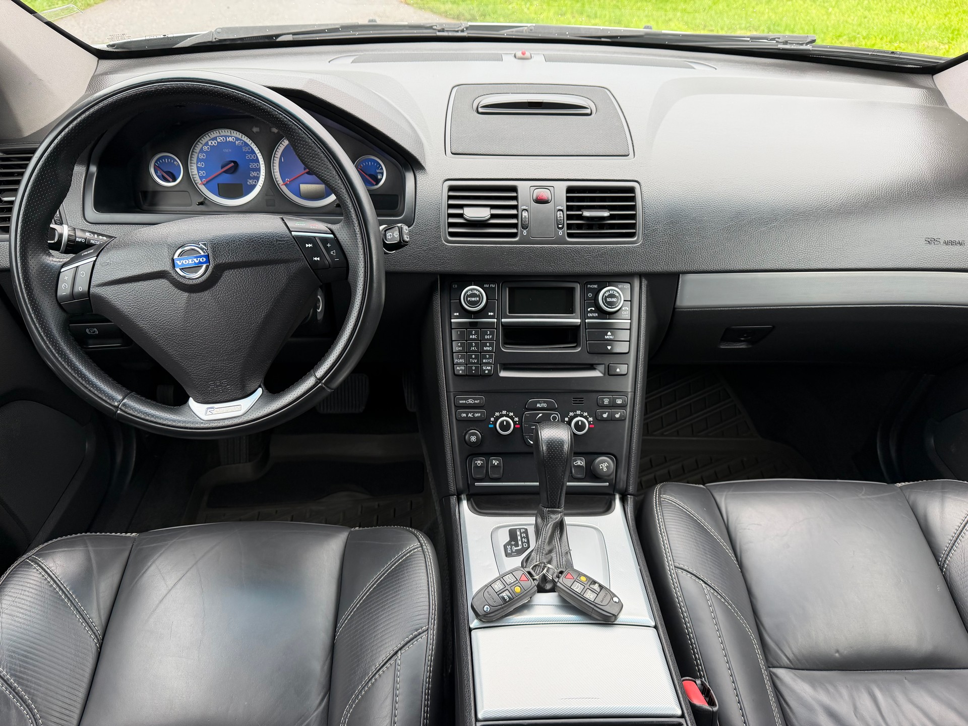 VOLVO XC90 D5 AWD R-Design Geartronic-image-12