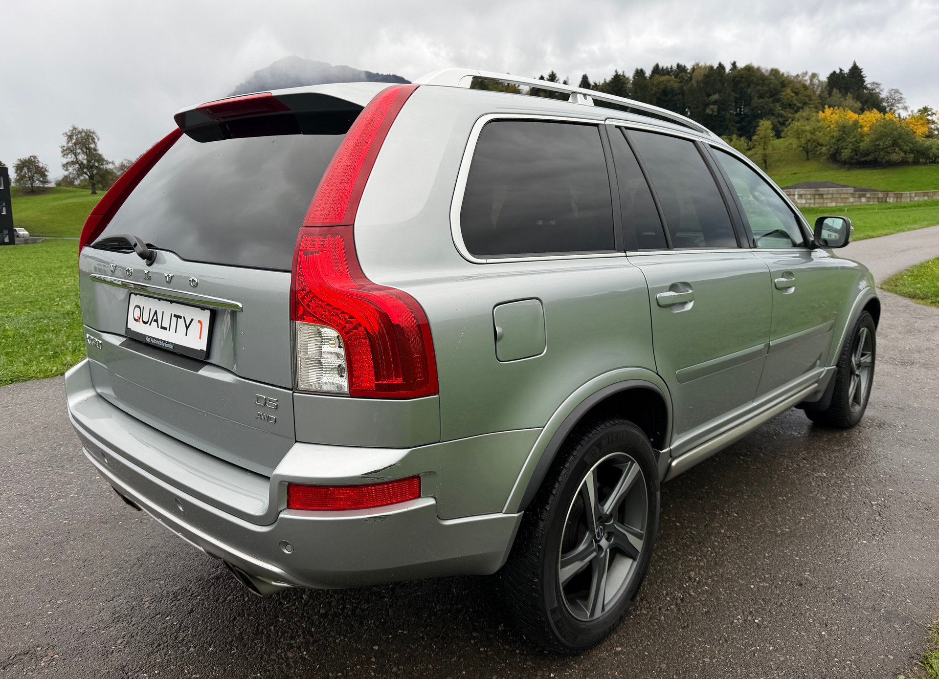 VOLVO XC90 D5 AWD R-Design Geartronic-image-6