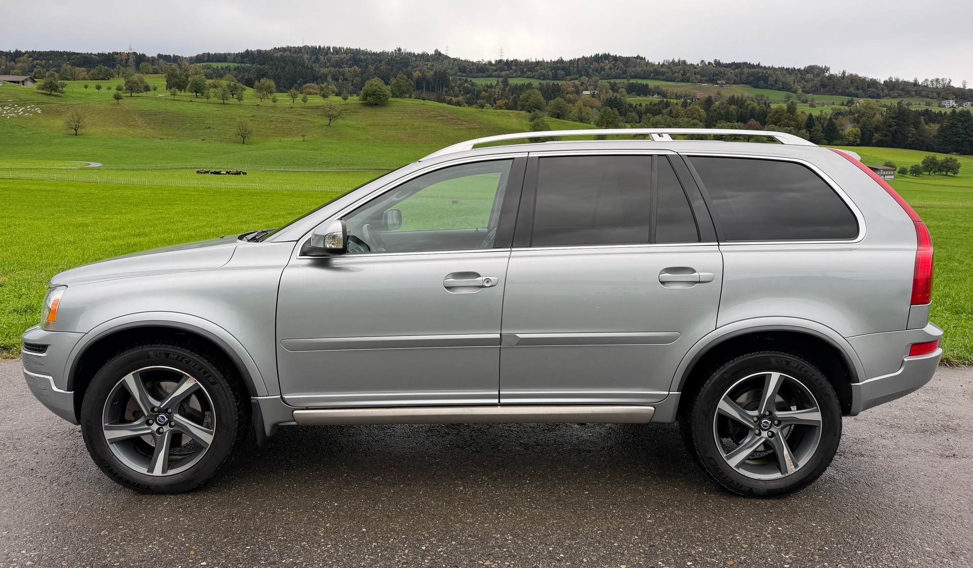VOLVO XC90 D5 AWD R-Design Geartronic-image-3