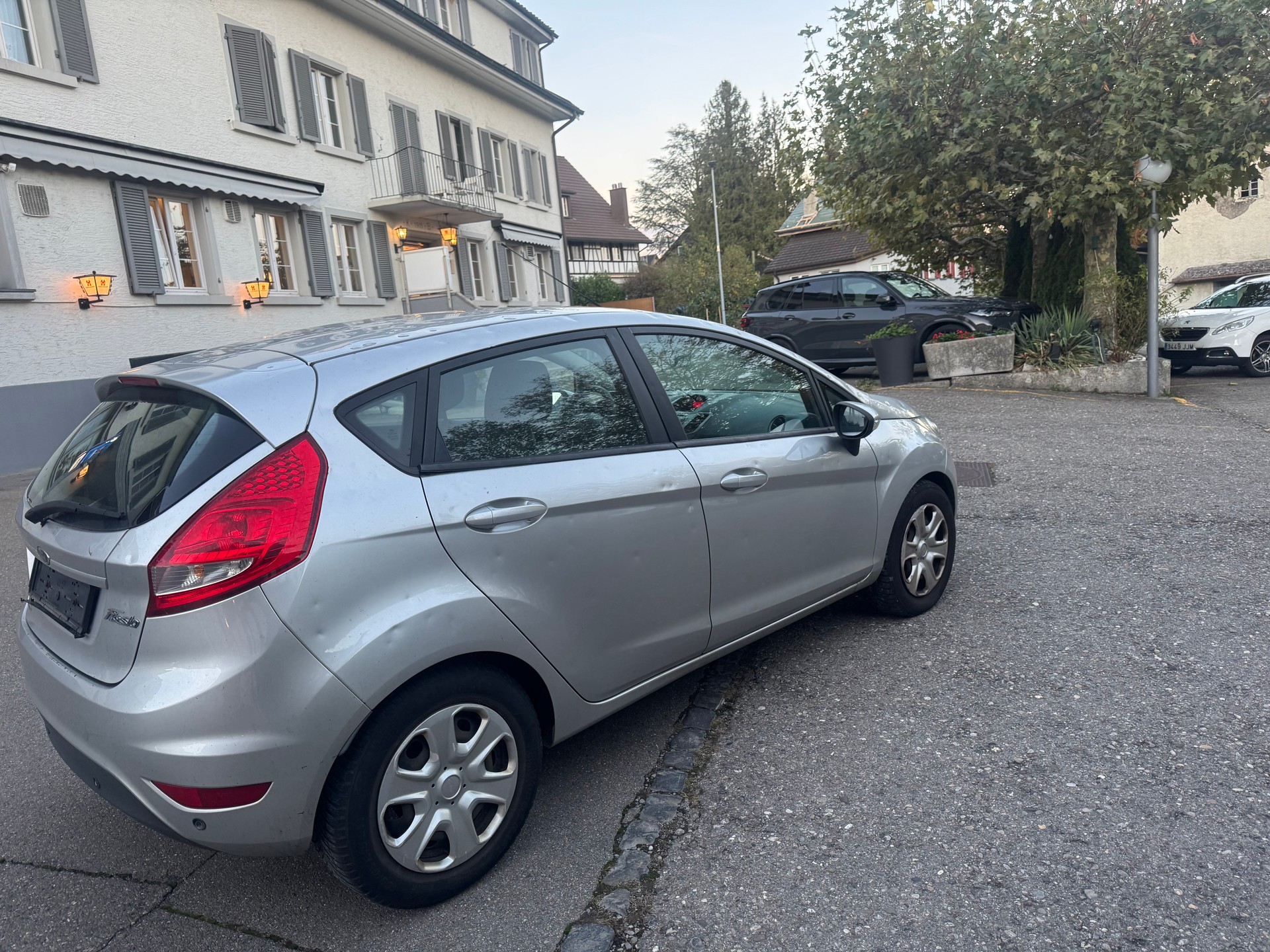 FORD Fiesta 1.4 16V Titanium-image-3