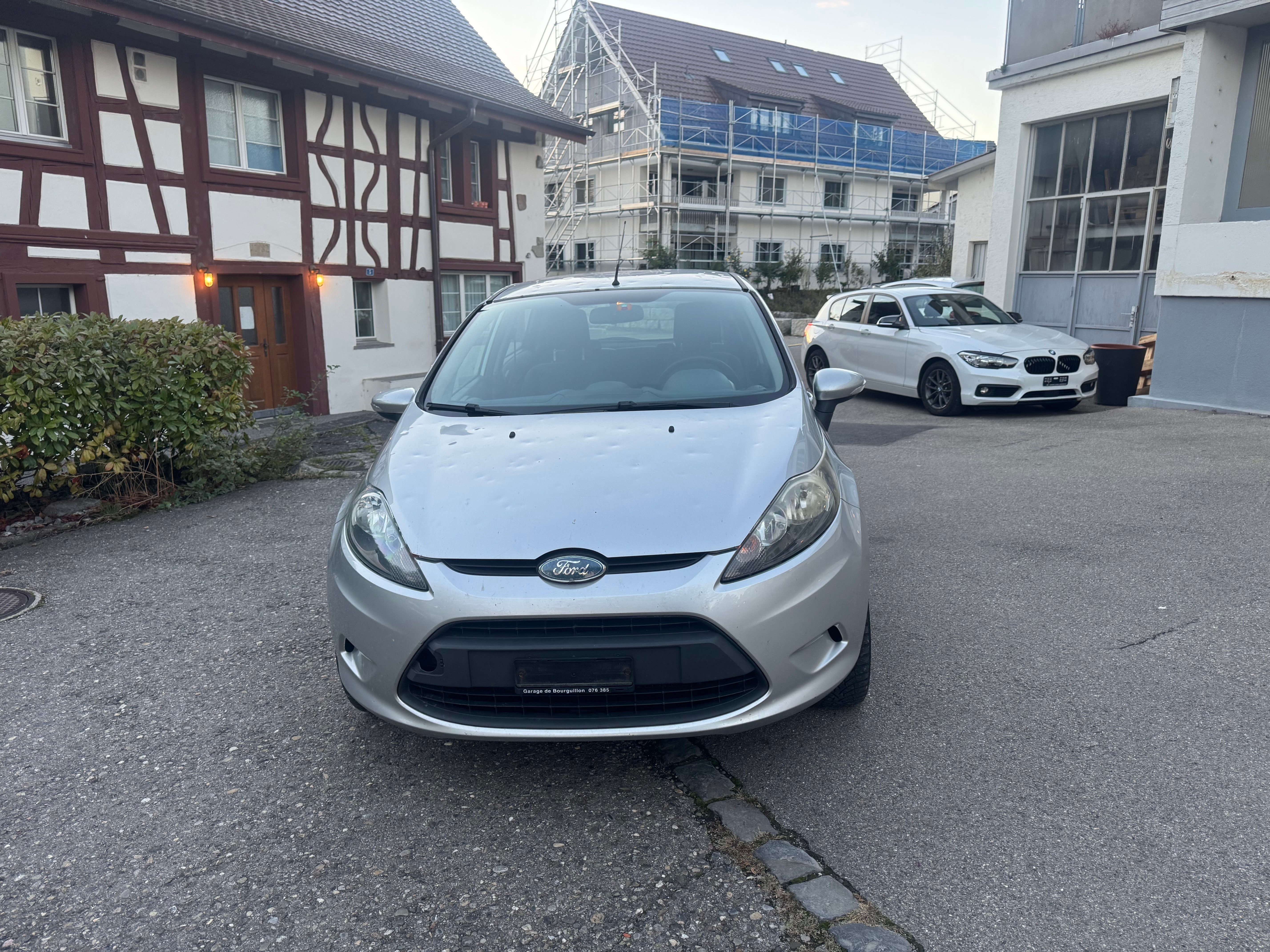 Car photo