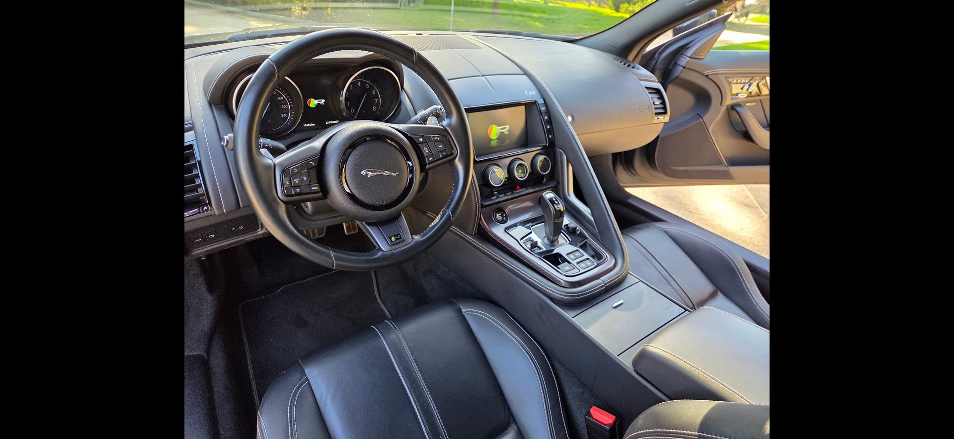 JAGUAR 5.0 V8 R AWD-image-4