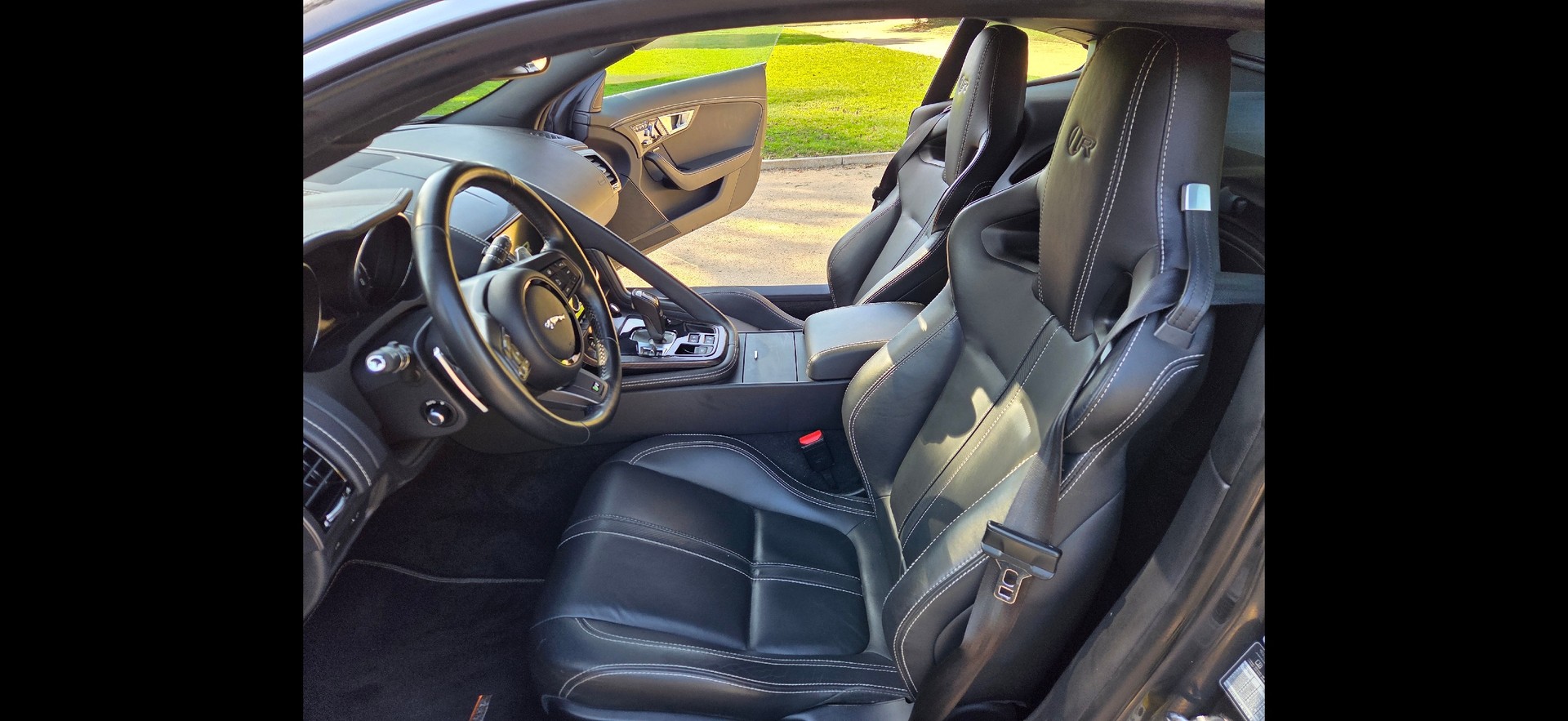 JAGUAR 5.0 V8 R AWD-image-3