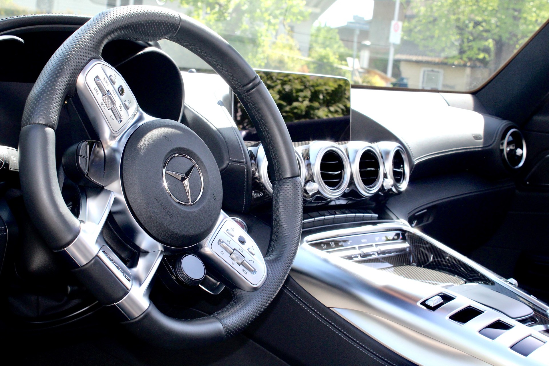 MERCEDES-BENZ AMG GT Roadster Speedshift DCT-image-3