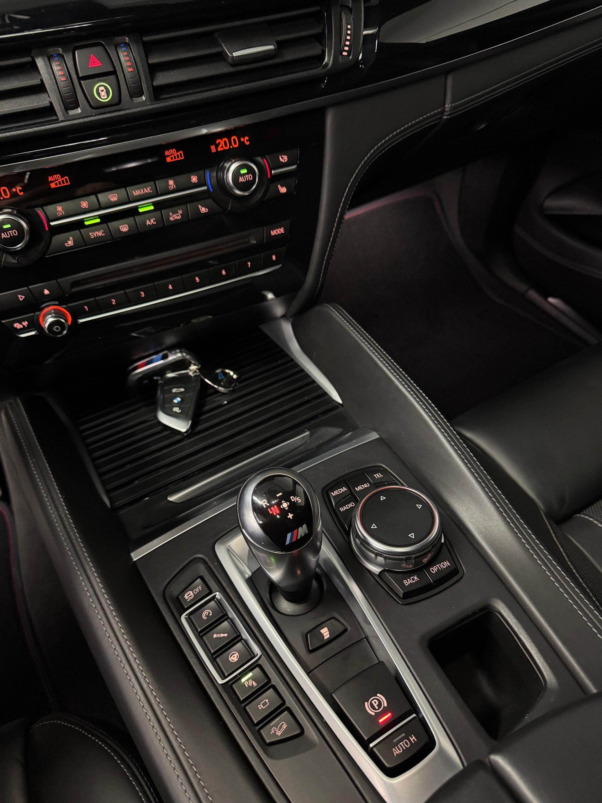 BMW X6M Limited White Black Performance Steptronic Aktionleasing ab 499.--image-22