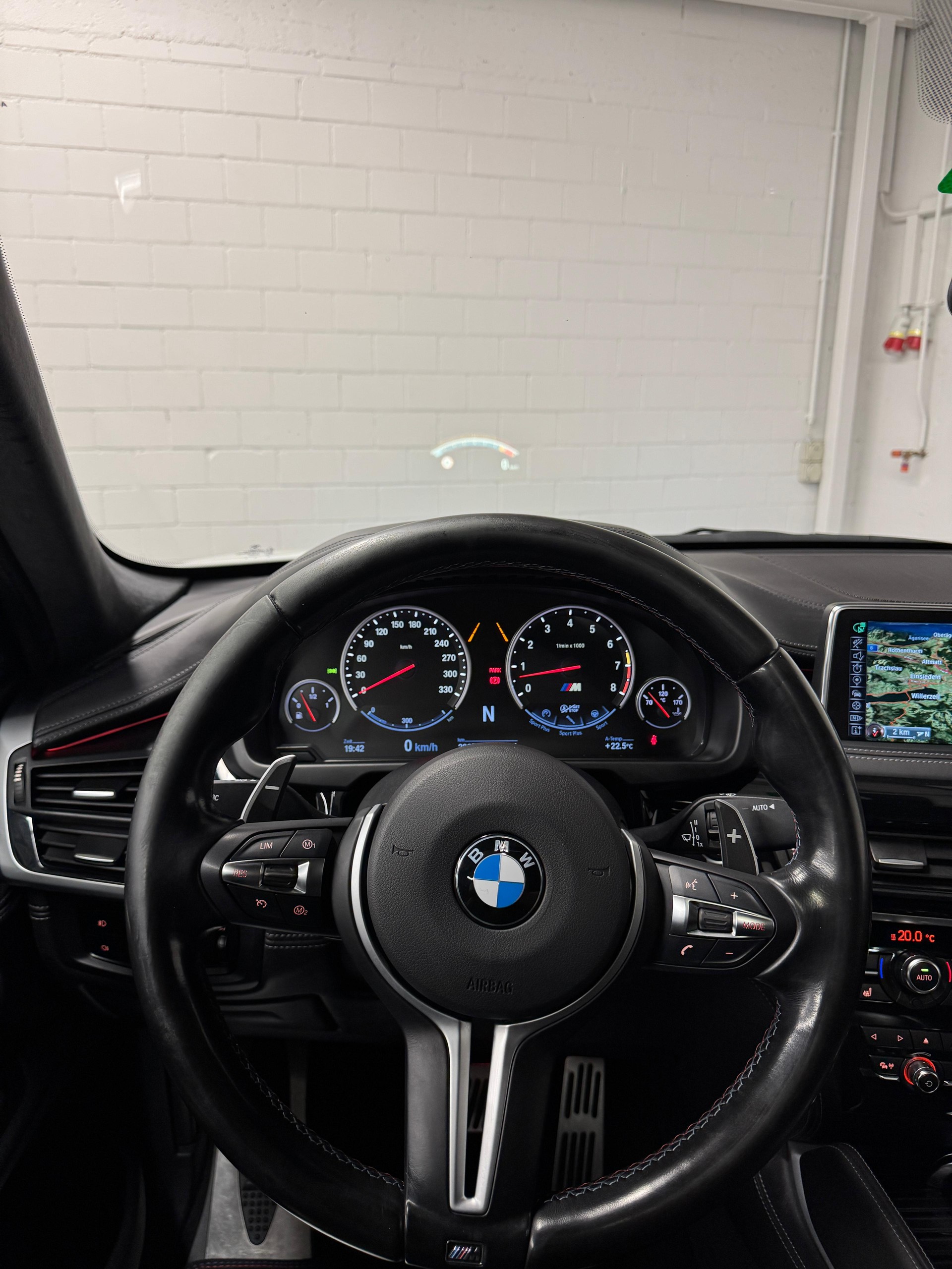 BMW X6M Limited White Black Performance Steptronic Aktionleasing ab 499.--image-17