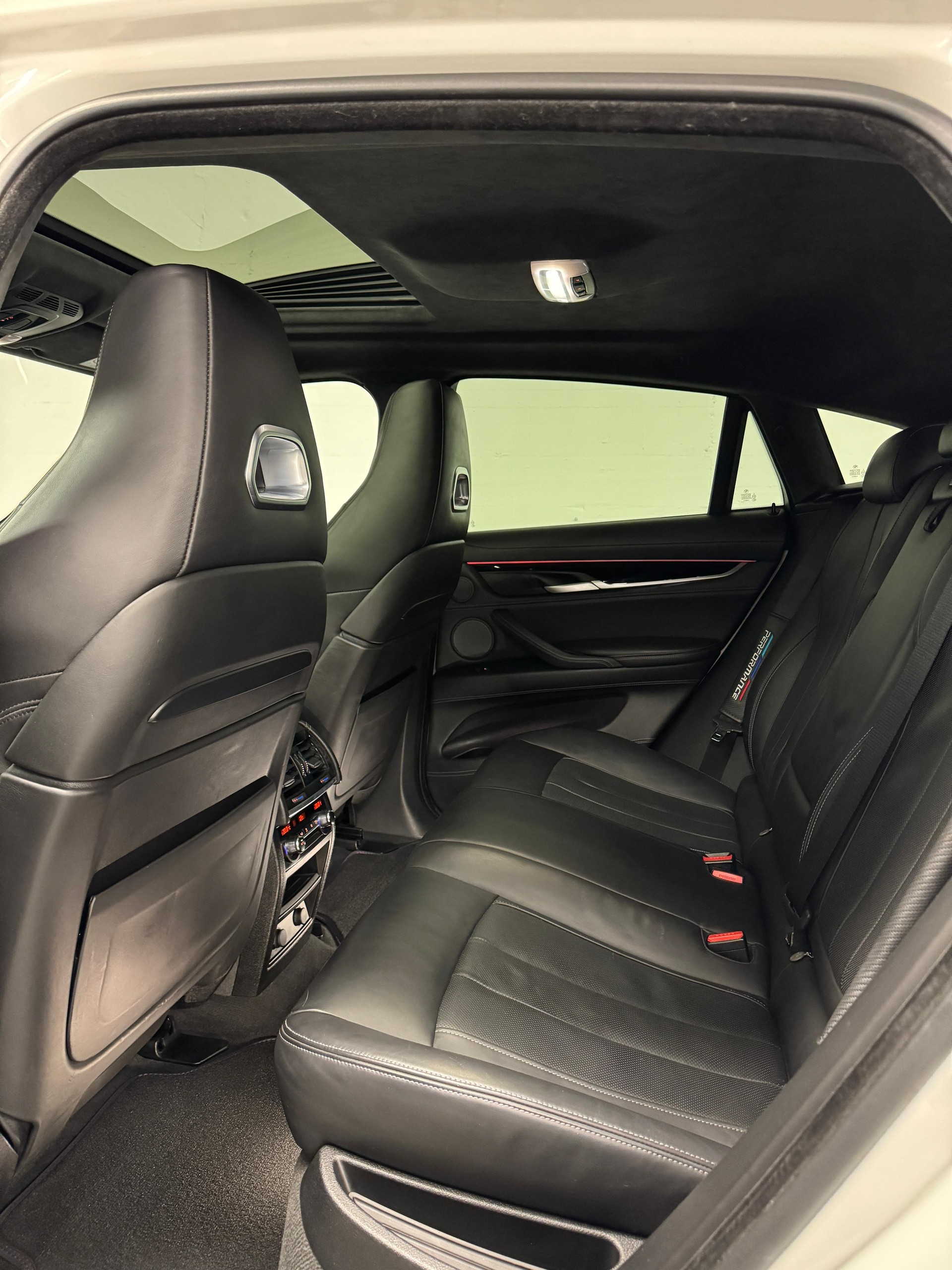 BMW X6M Limited White Black Performance Steptronic Aktionleasing ab 499.--image-14