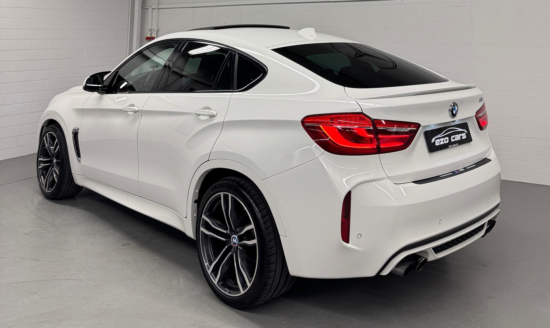 BMW X6M Limited White Black Performance Steptronic Aktionleasing ab 499.--image-9