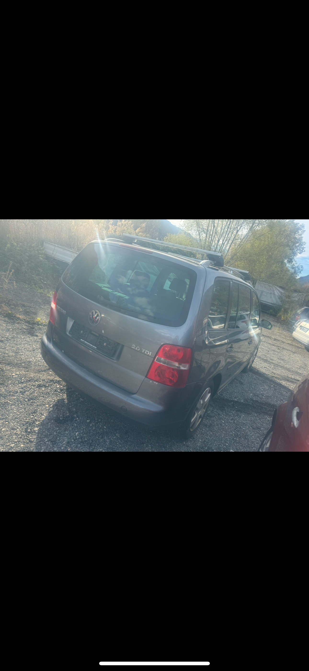 VW Touran 2.0 TDI Highline-image-1