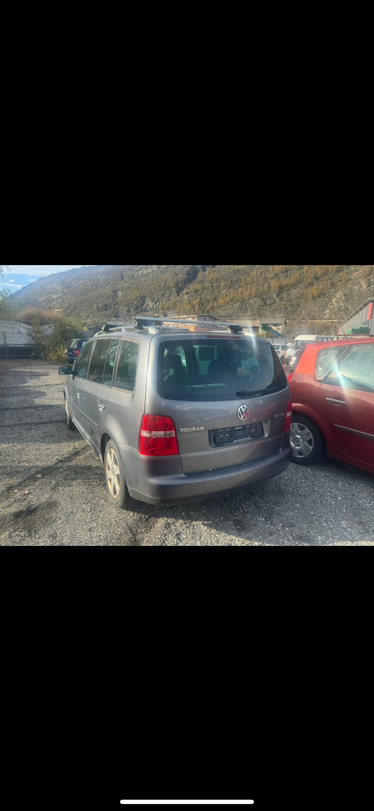 VW Touran 2.0 TDI Highline-image-9