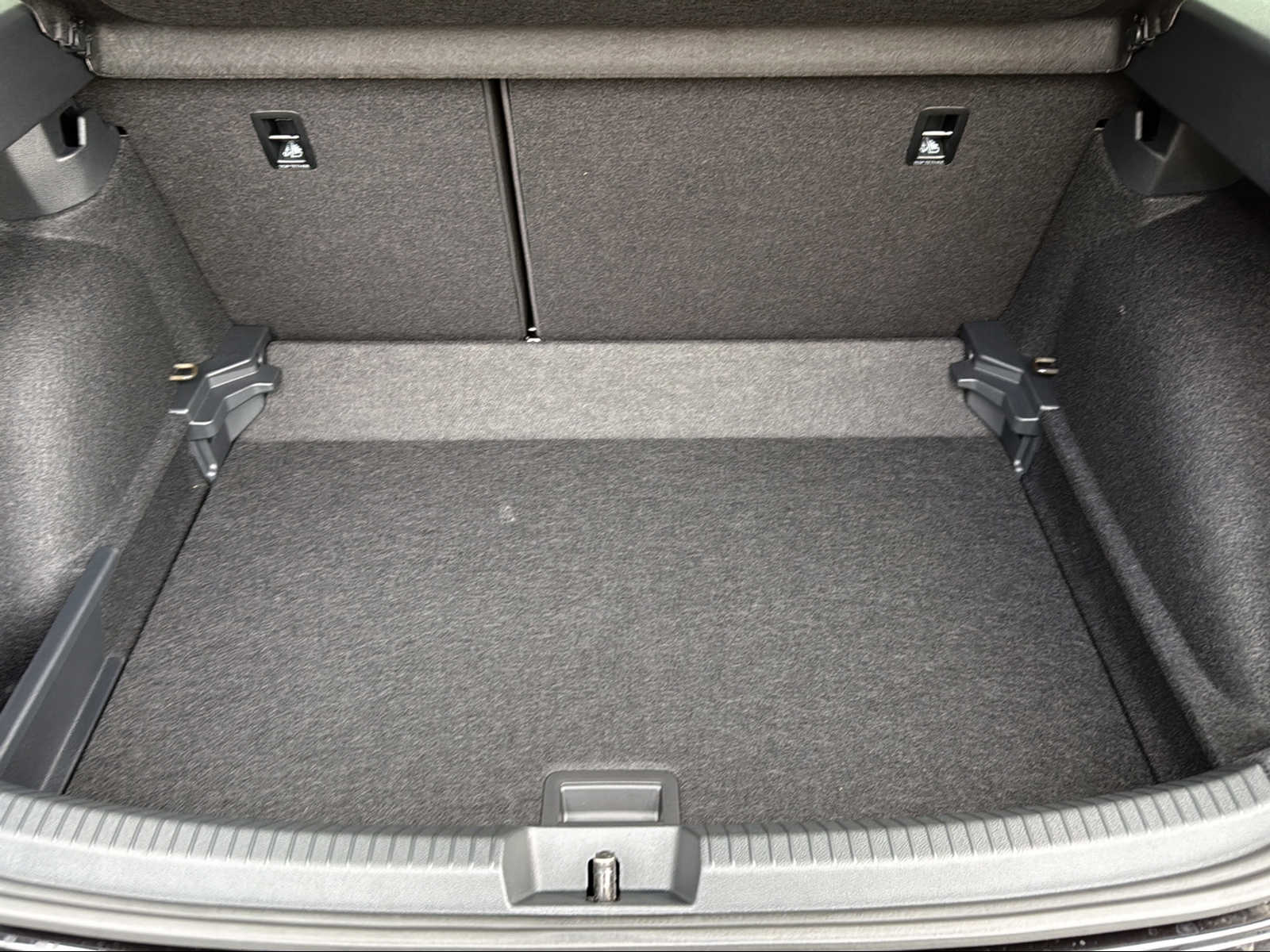 VW Taigo 1.0 TSI Life United DSG-image-13