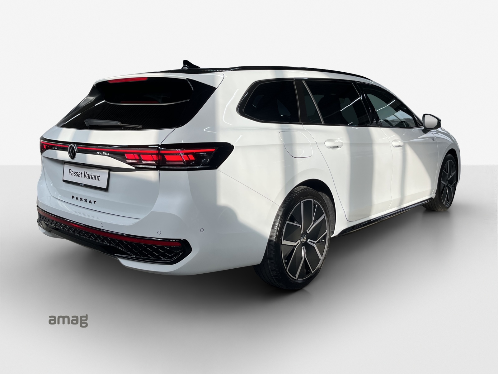 VW Passat Variant 2.0 TSI evo4 R-Line 4 Motion DSG-image-4