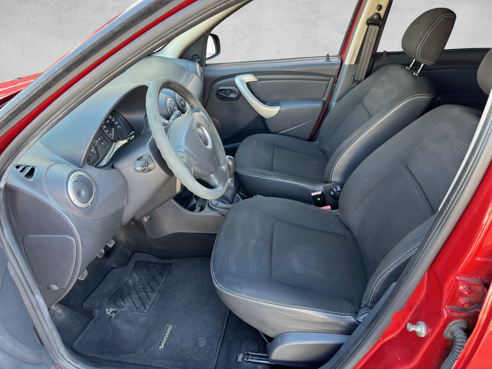 DACIA Sandero 1.6 Stepway-image-8