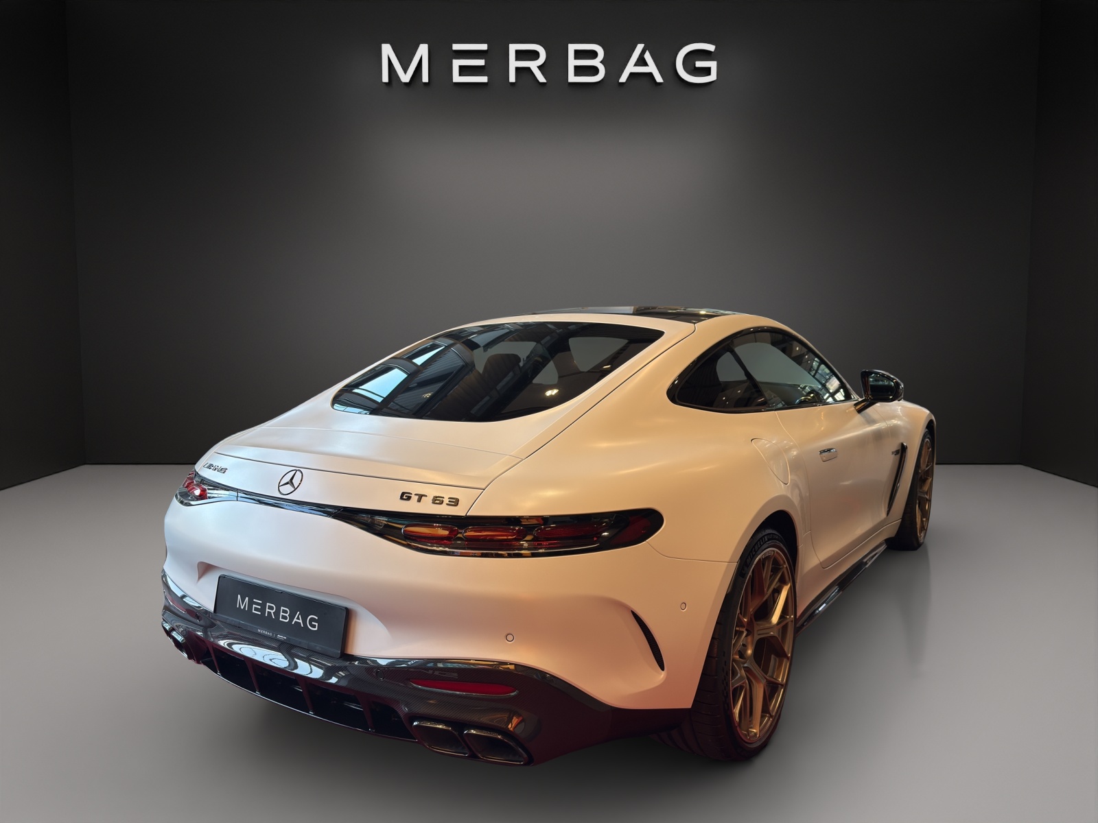 MERCEDES-BENZ AMG GT 63 4Matic+ Executive Edition-image-4