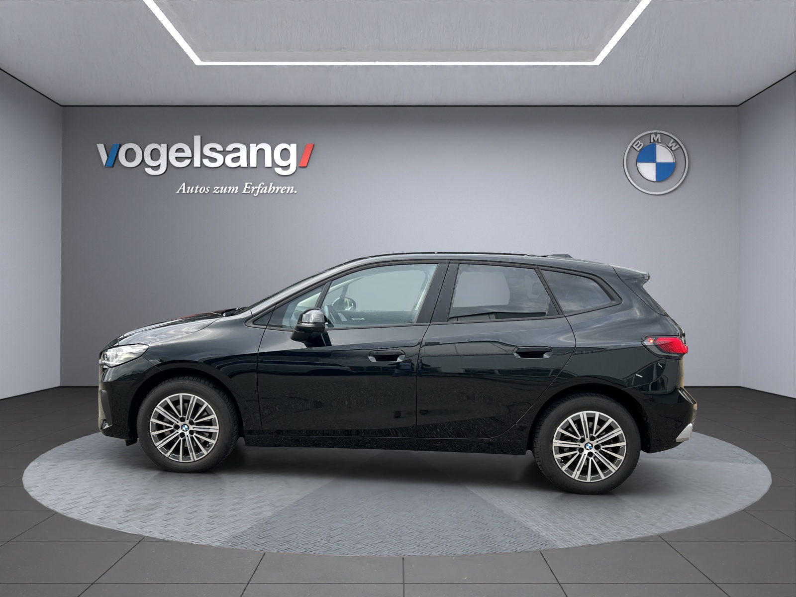 BMW 218d Active Tourer DKG-image-15