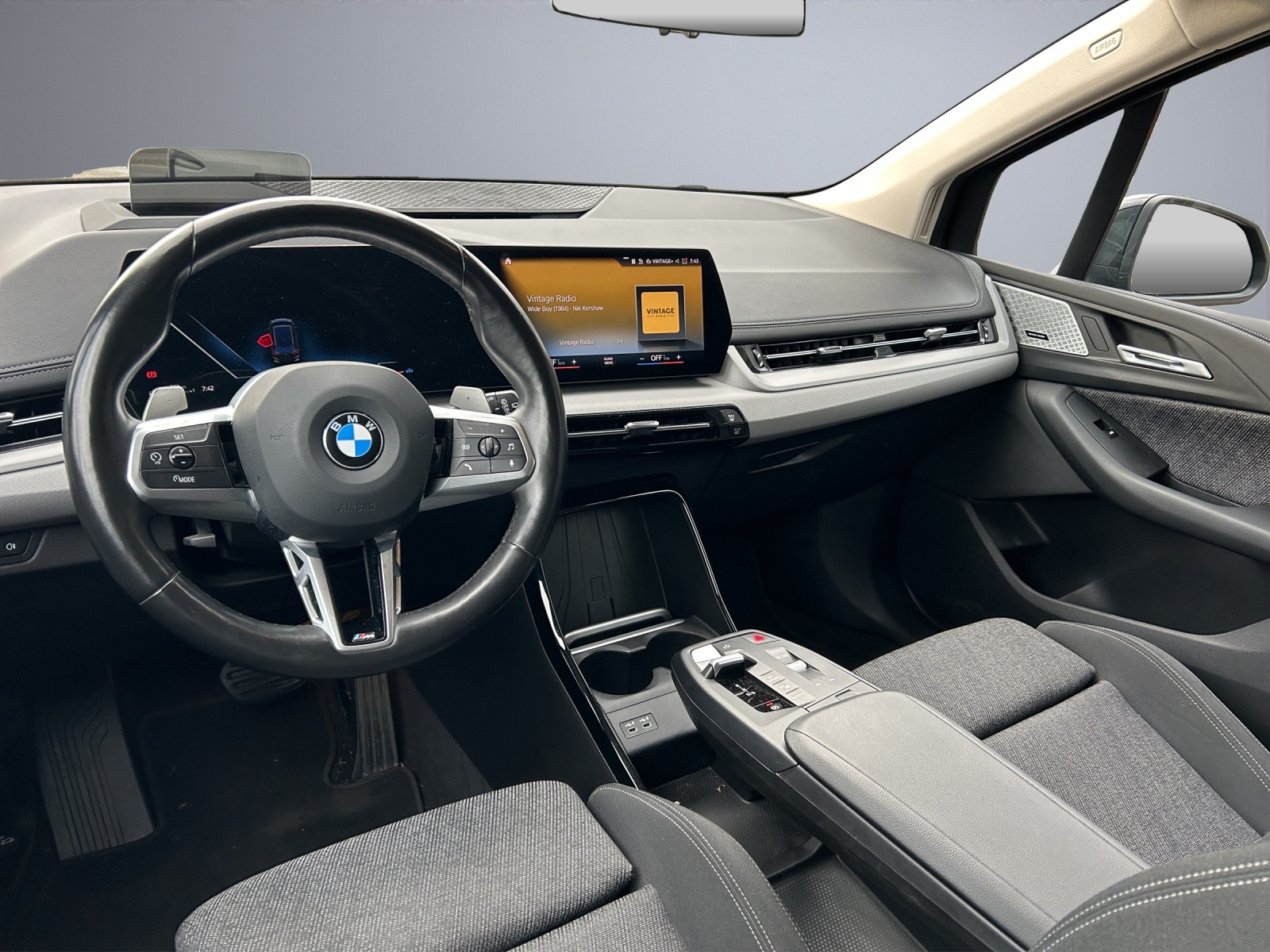BMW 218d Active Tourer DKG-image-2