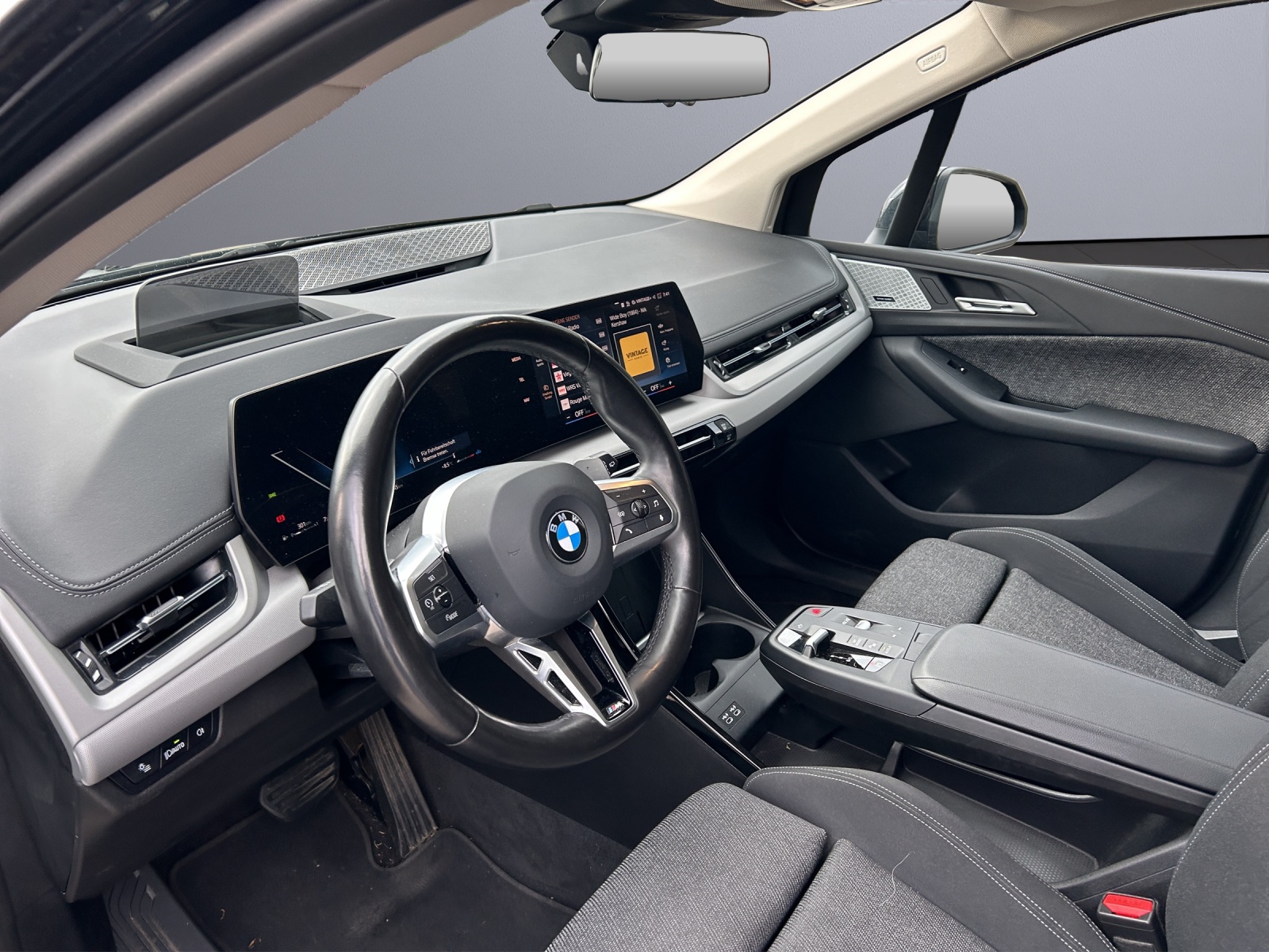 BMW 218d Active Tourer DKG-image-13