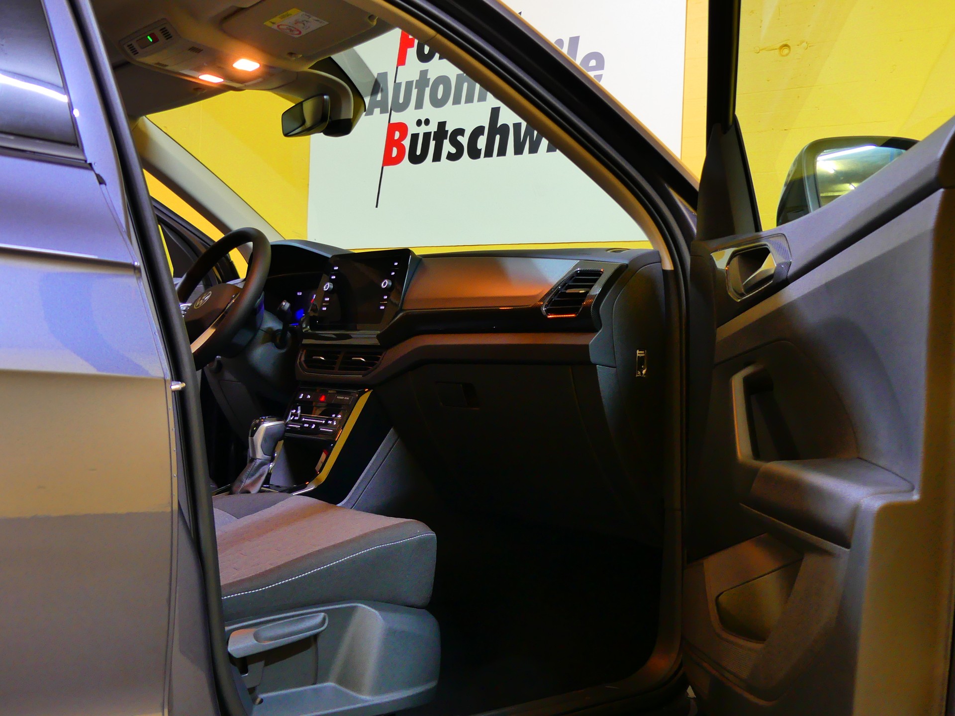 VW T-Cross 1.0 TSI EVO Life DSG-image-8