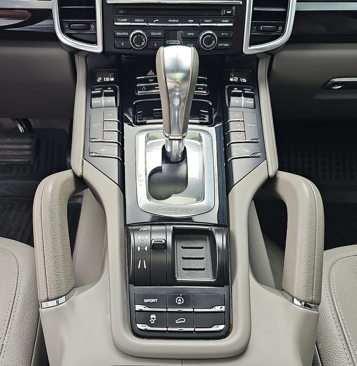 PORSCHE Cayenne Diesel-image-12