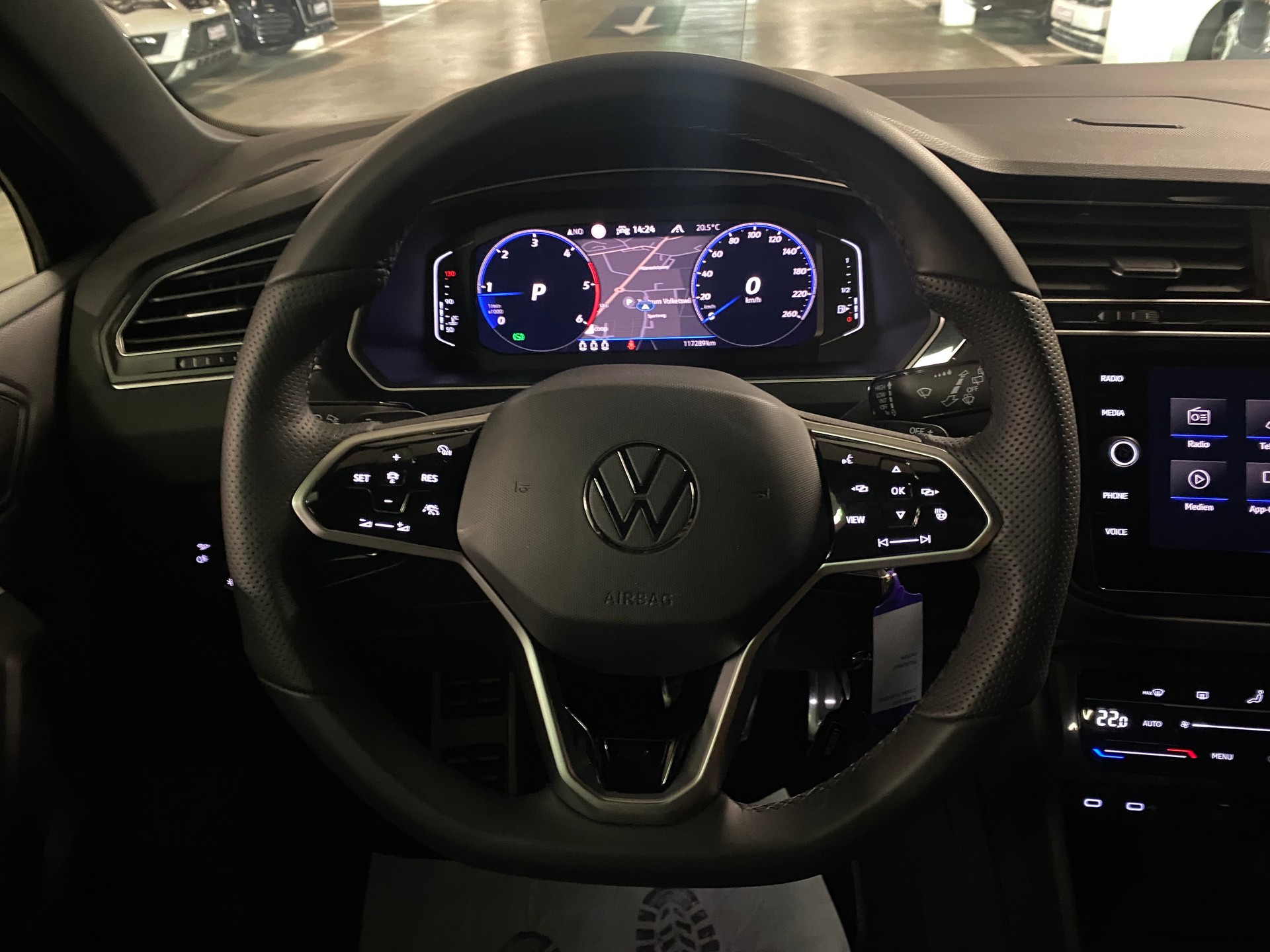 VW Tiguan 2.0 TDI SCR R-Line 4Motion DSG ** Head-up, Virtual Cockpit, Ambiente Beleuchtung-image-12