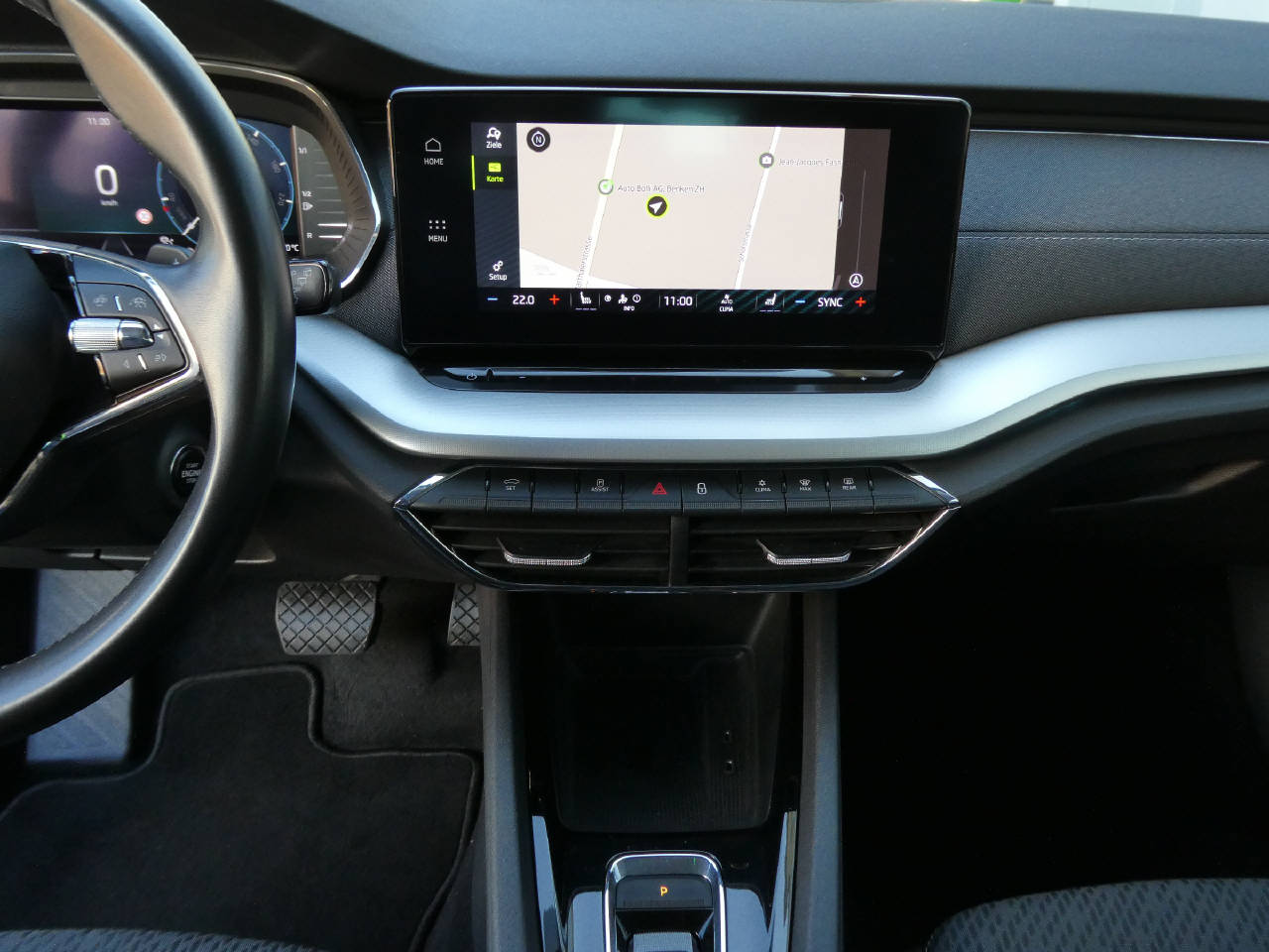 SKODA Octavia Combi 2.0 TDI 150 Style DSG-image-12