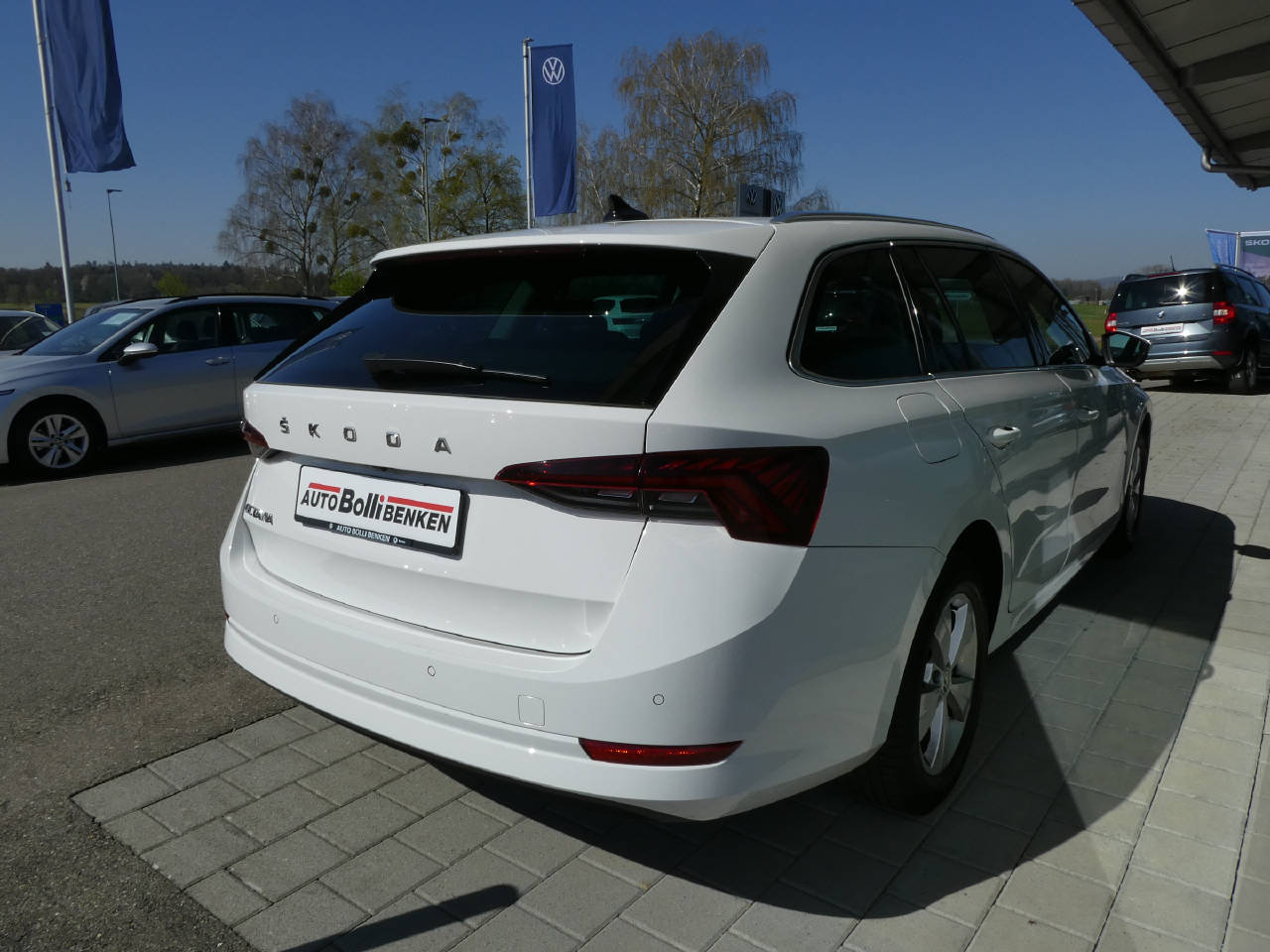 SKODA Octavia Combi 2.0 TDI 150 Style DSG-image-4