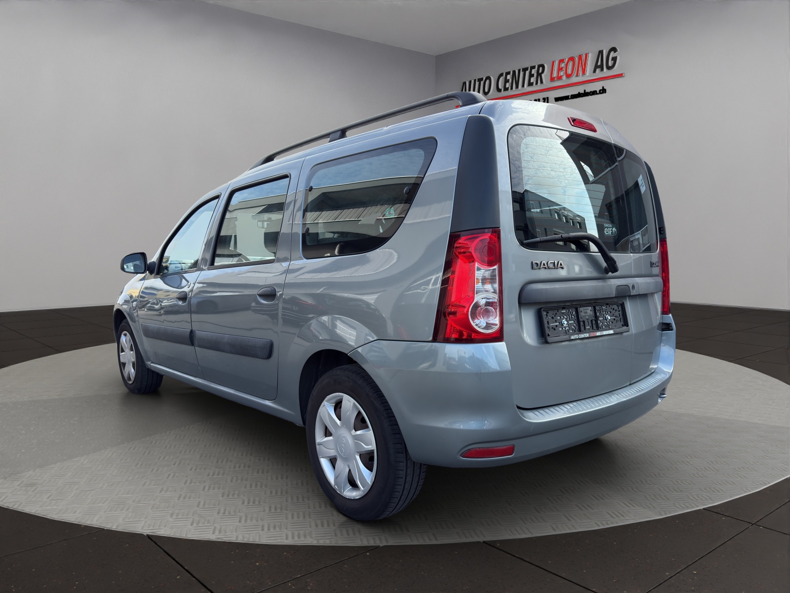 DACIA Logan 1.6 Ambiance-showroom-element-3