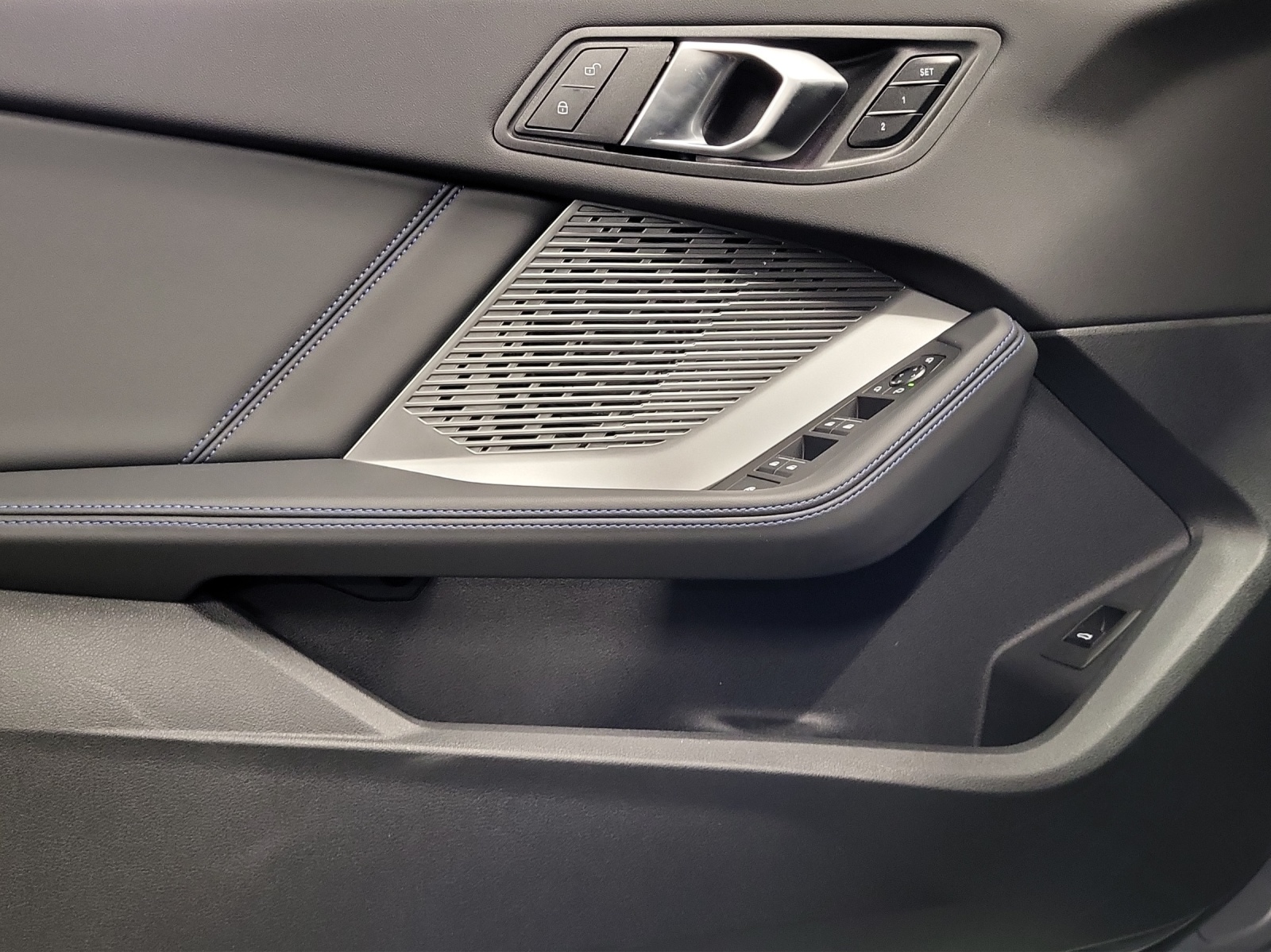 BMW 120d M Sport Steptronic-image-15