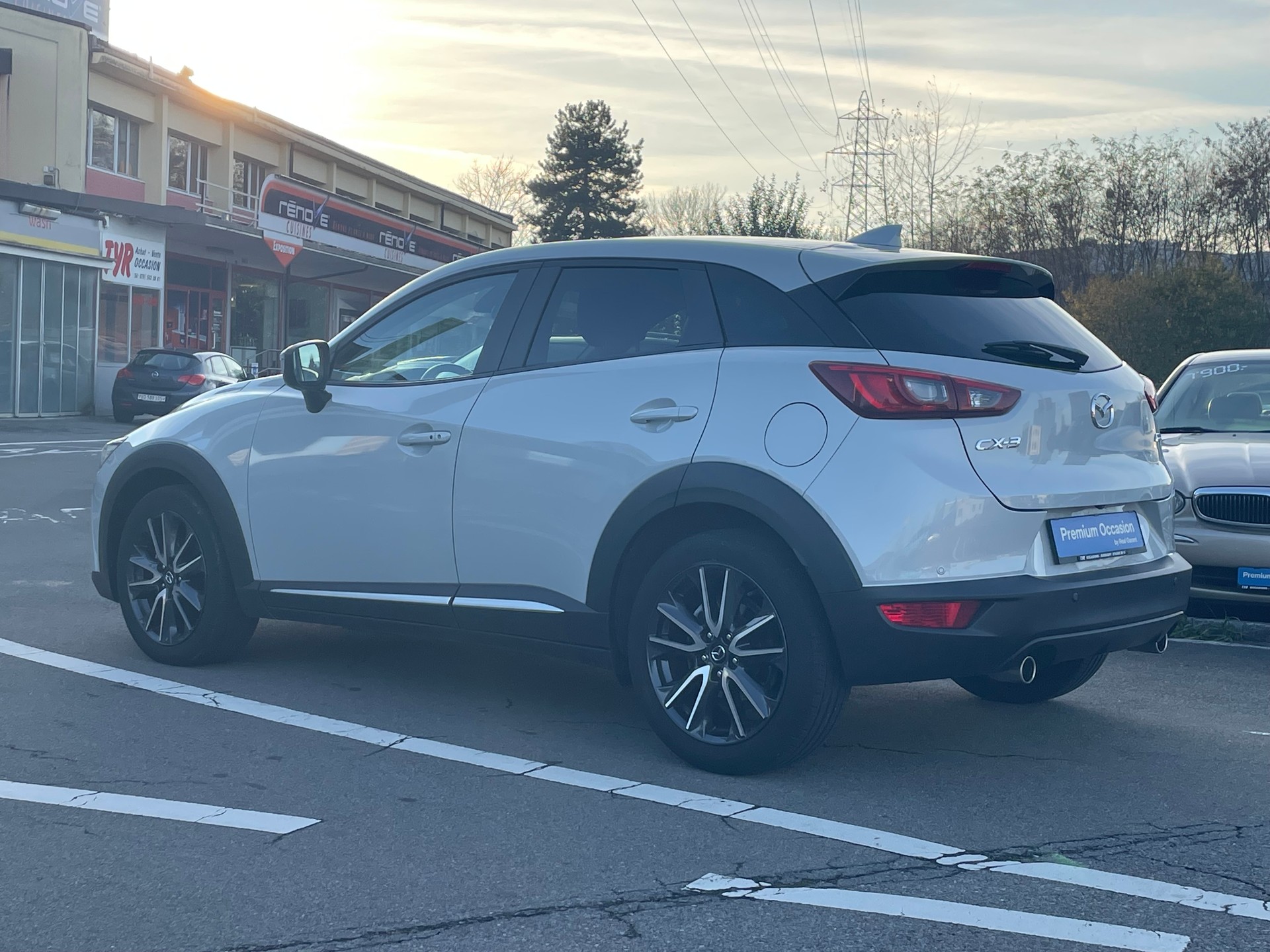 MAZDA CX-3 SKYACTIV-G 120 Revolution FWD-image-4