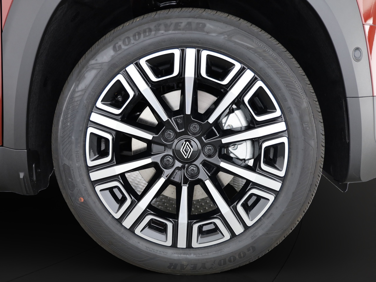 RENAULT R4 E-Tech Comfort Range iconic-image-3