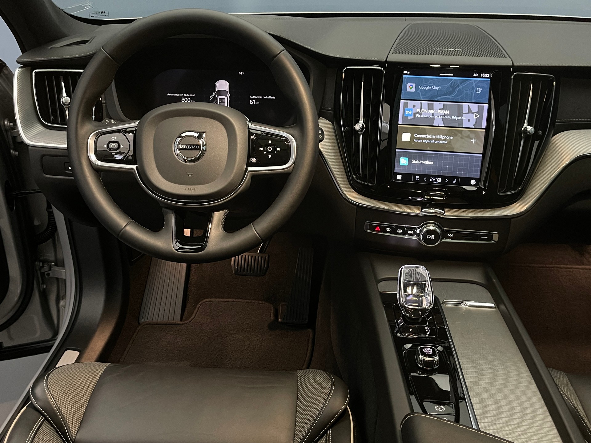 VOLVO XC60 2.0 T8 TE Polestar eAWD-image-10