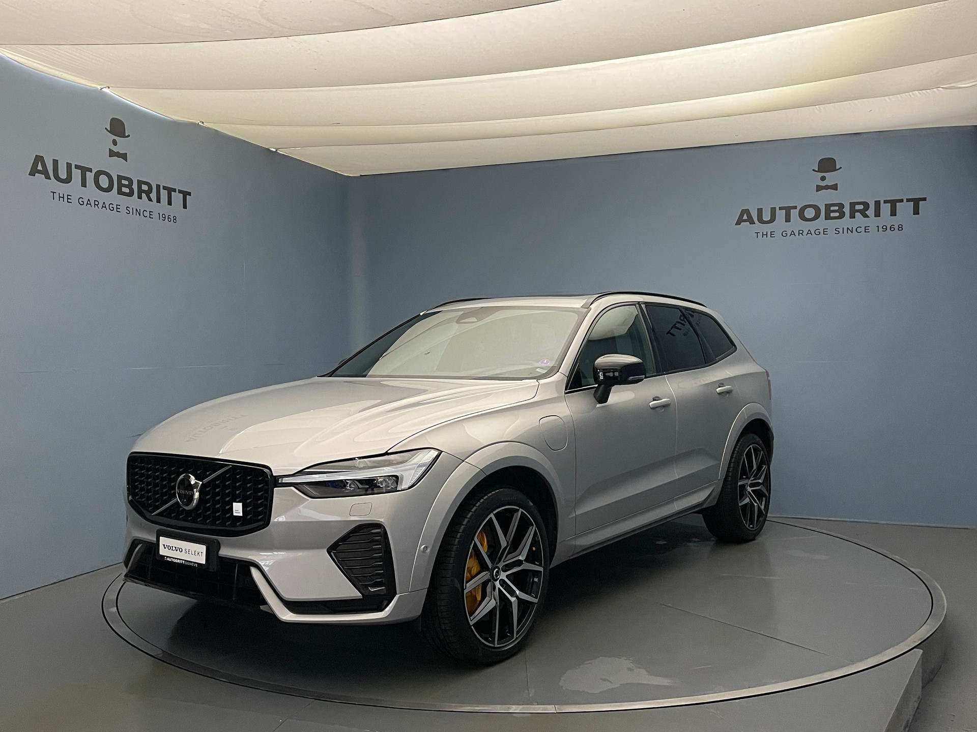 VOLVO XC60 2.0 T8 TE Polestar eAWD-image-0