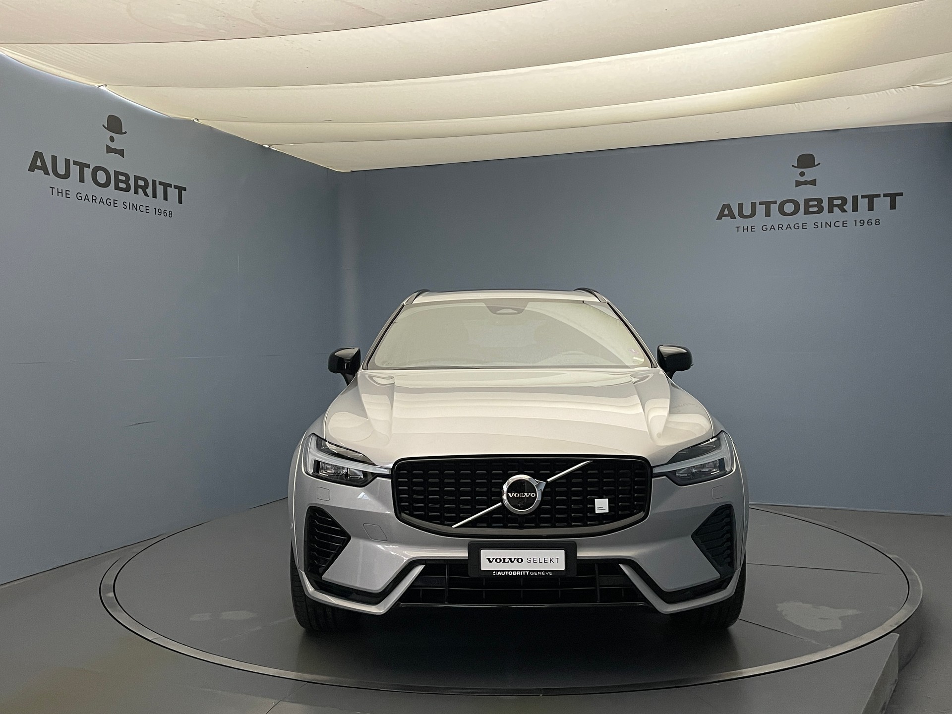 VOLVO XC60 2.0 T8 TE Polestar eAWD-image-1