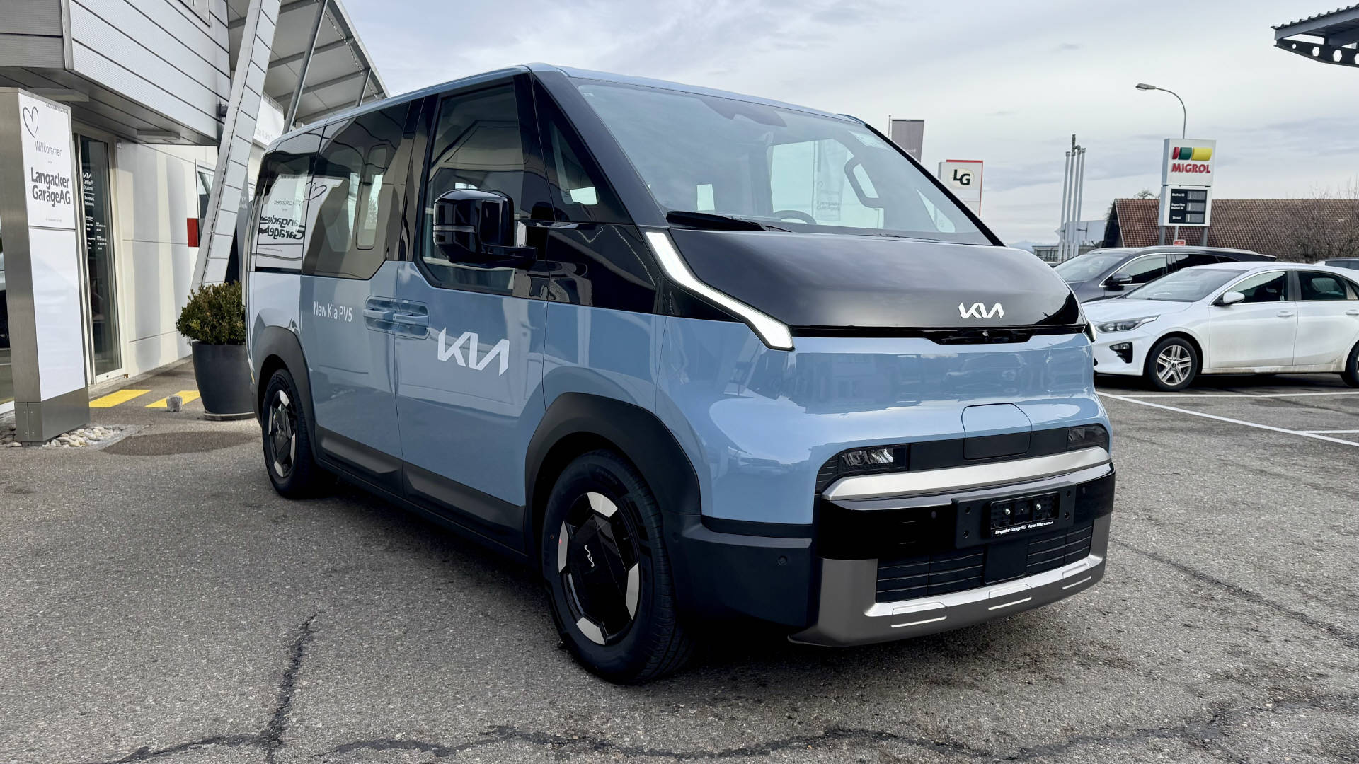 KIA PV5 Passenger 71.2 kWh Elite 5P-image-12