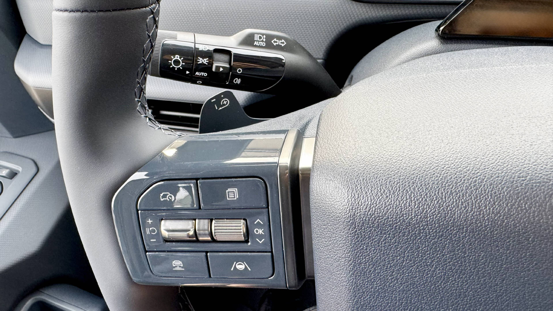 KIA PV5 Passenger 71.2 kWh Elite 5P-image-8