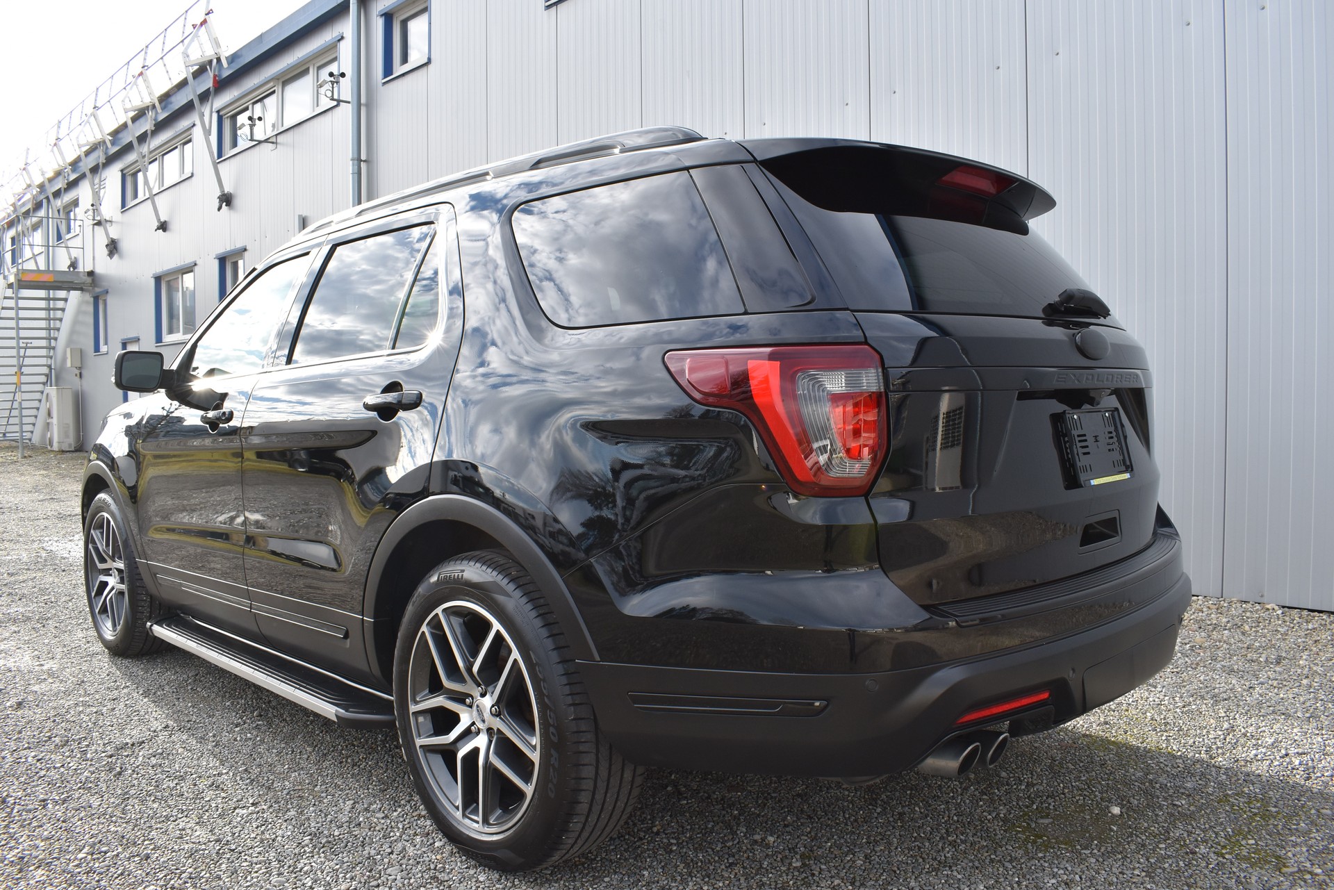 FORD Explorer 3.5L V6 EcoBoost 4WD-image-2